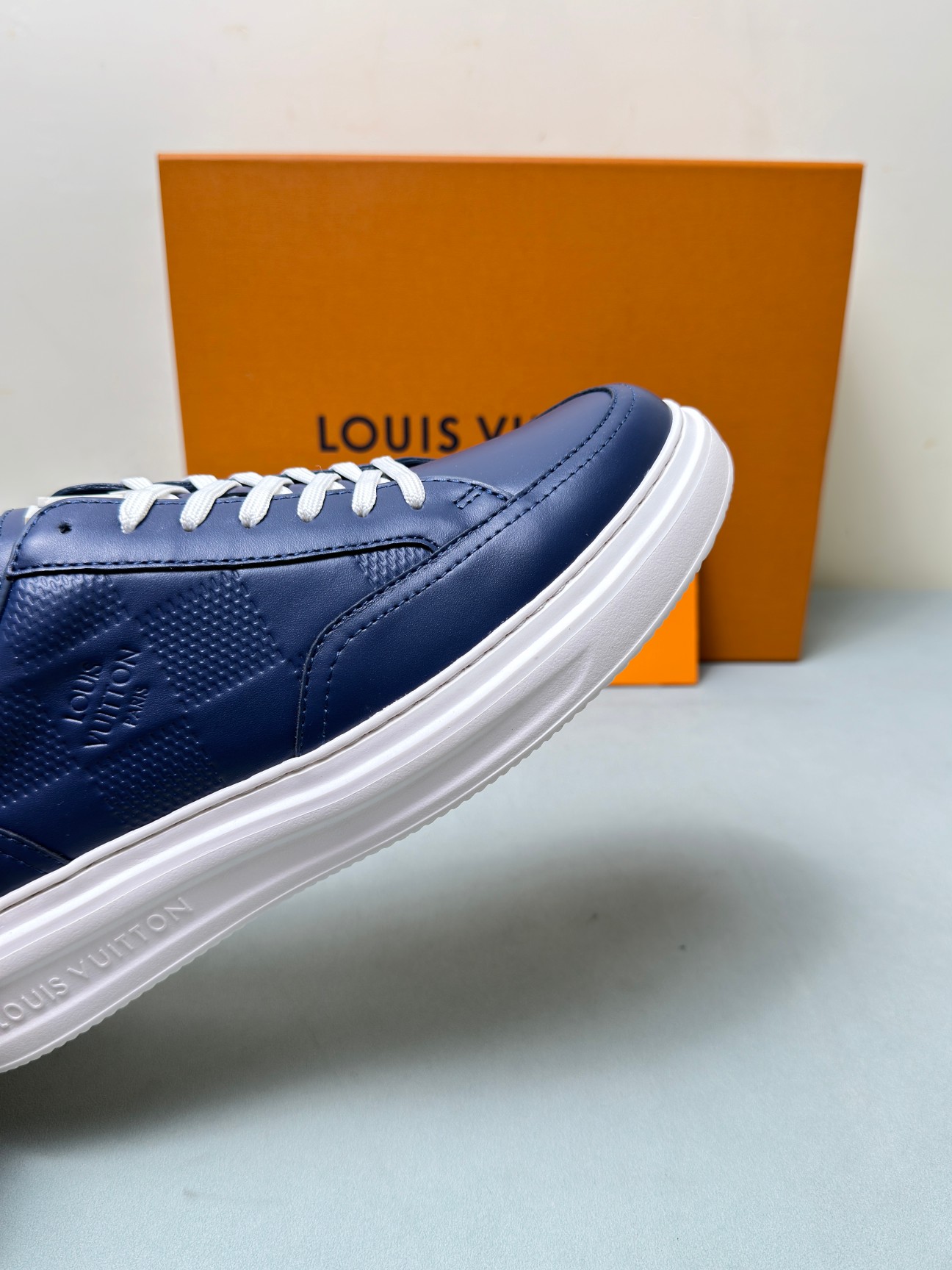 Louis Vuitton Male Sneakers 45-l
