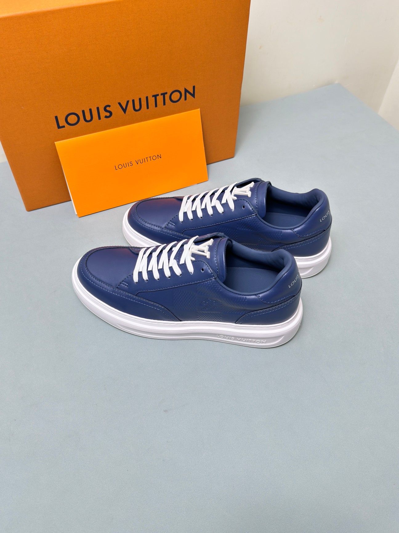 Louis Vuitton Male Sneakers 45-l