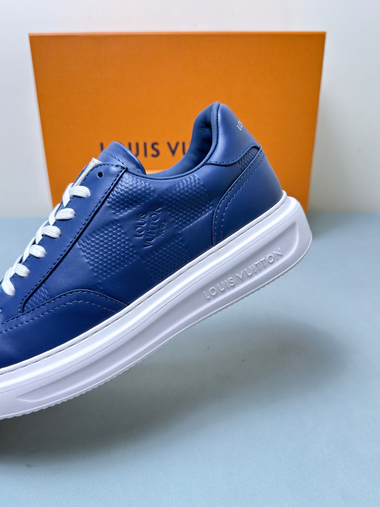 Louis Vuitton Male Sneakers 45-l