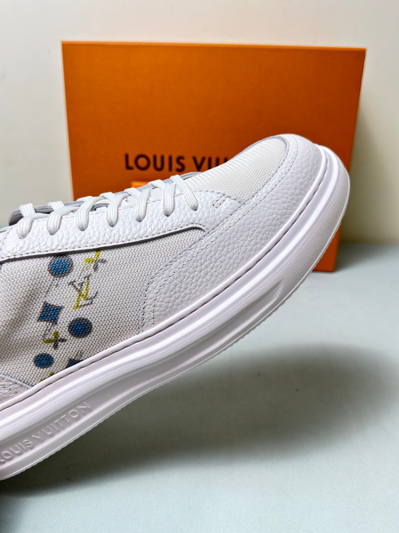 Louis Vuitton Male Sneakers 45-l