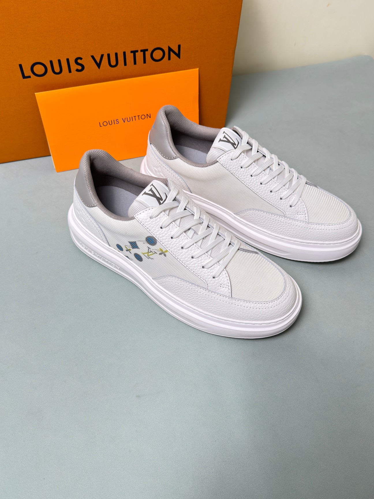 Louis Vuitton Male Sneakers 45-l
