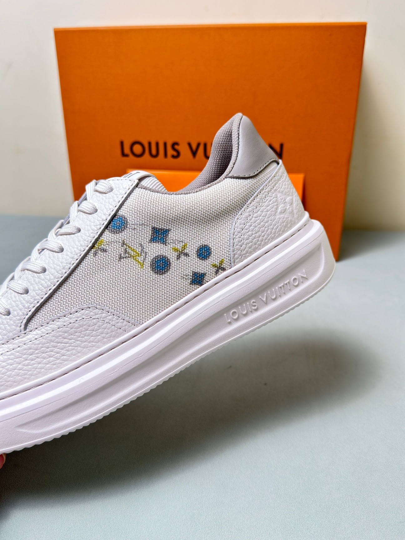Louis Vuitton Male Sneakers 45-l