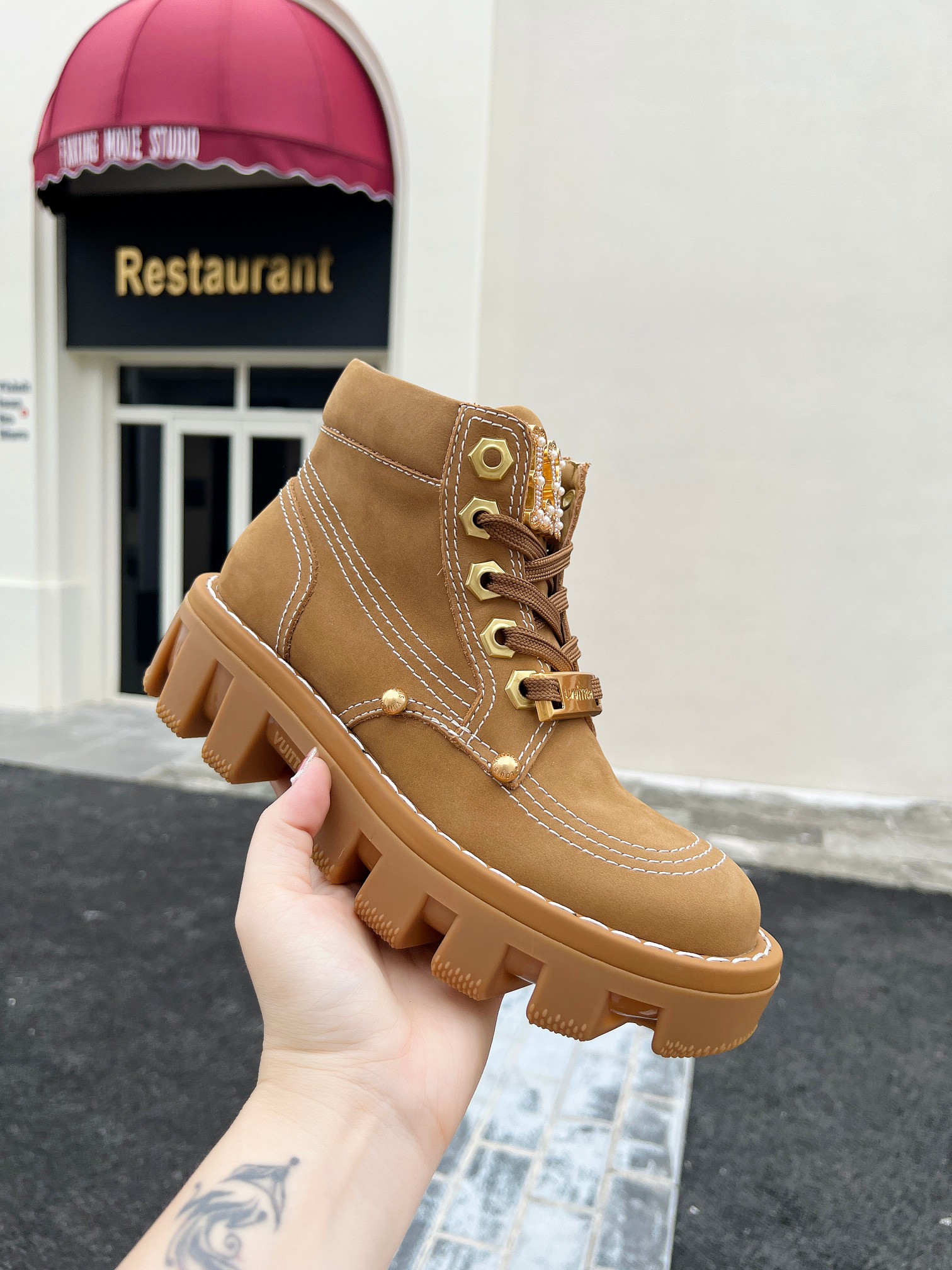 Calvin Klein Dr. Martens Louis Vuitton Male Boots Cow Leather L-s