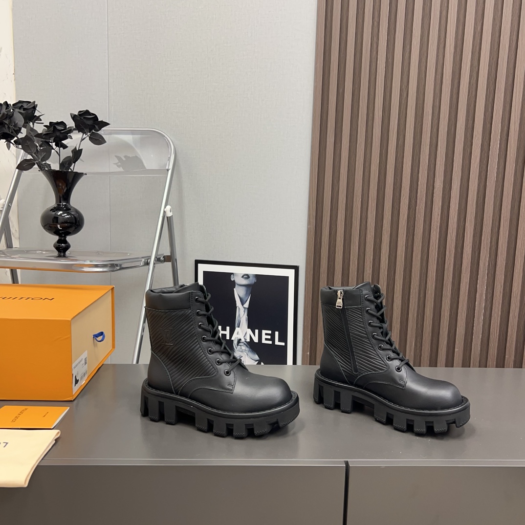 Male Boots Cow Leather M-l-s