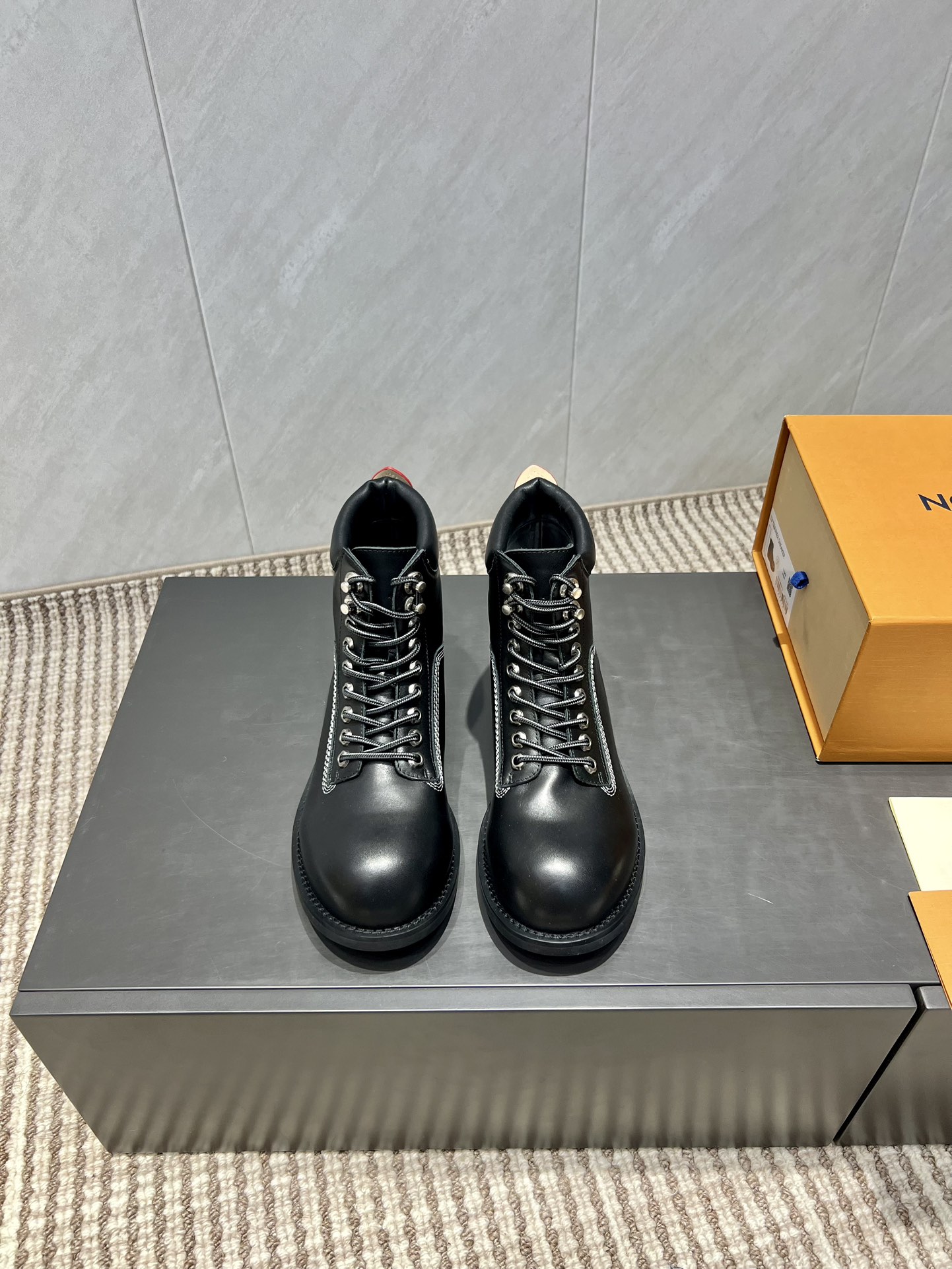 Male Boots Cow Leather M-l-s