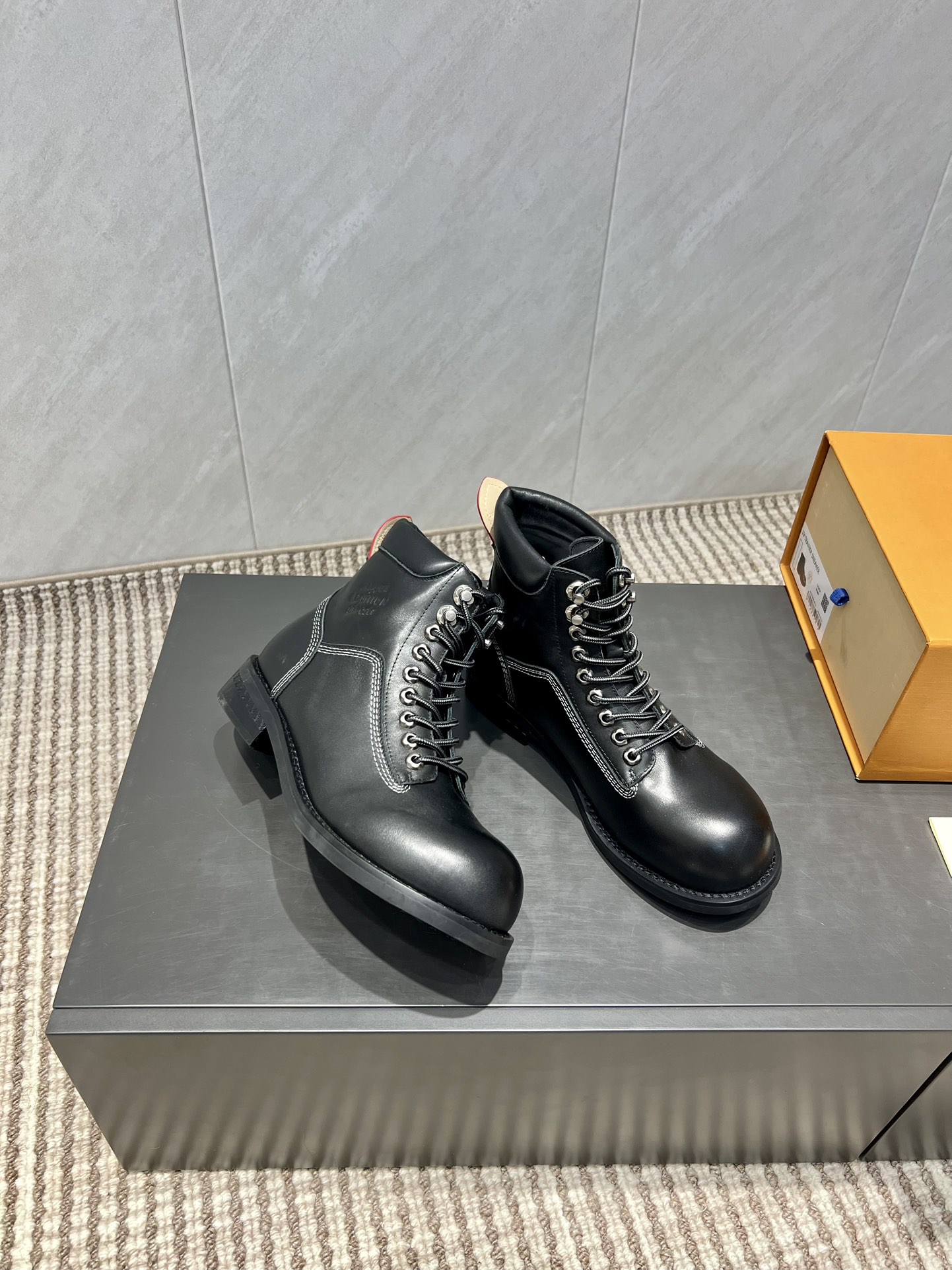 Male Boots Cow Leather M-l-s