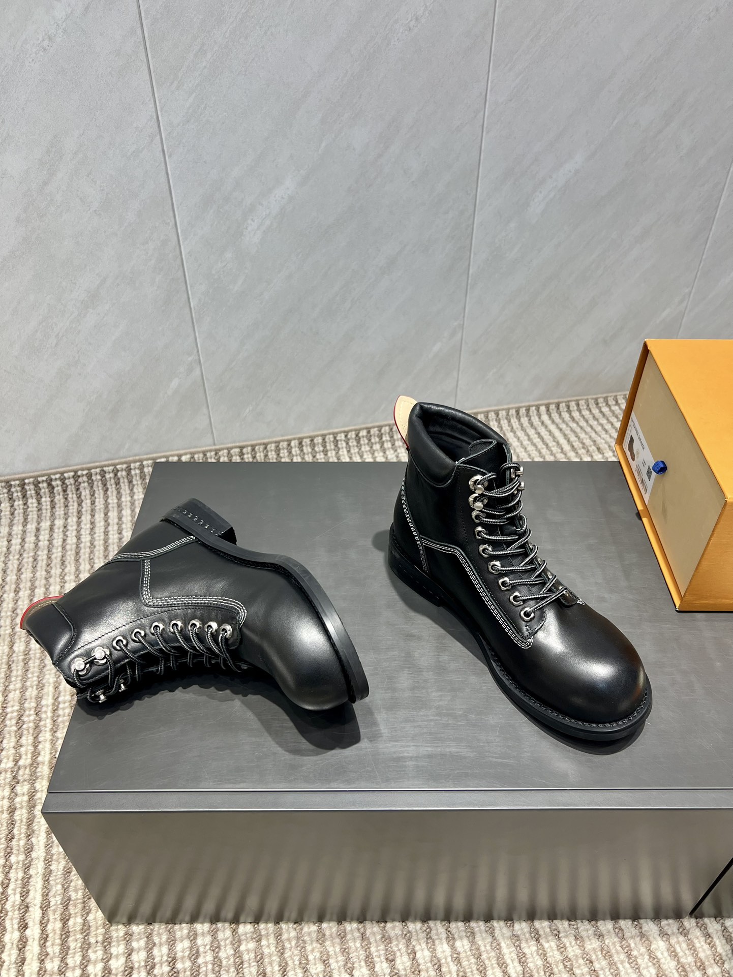 Male Boots Cow Leather M-l-s