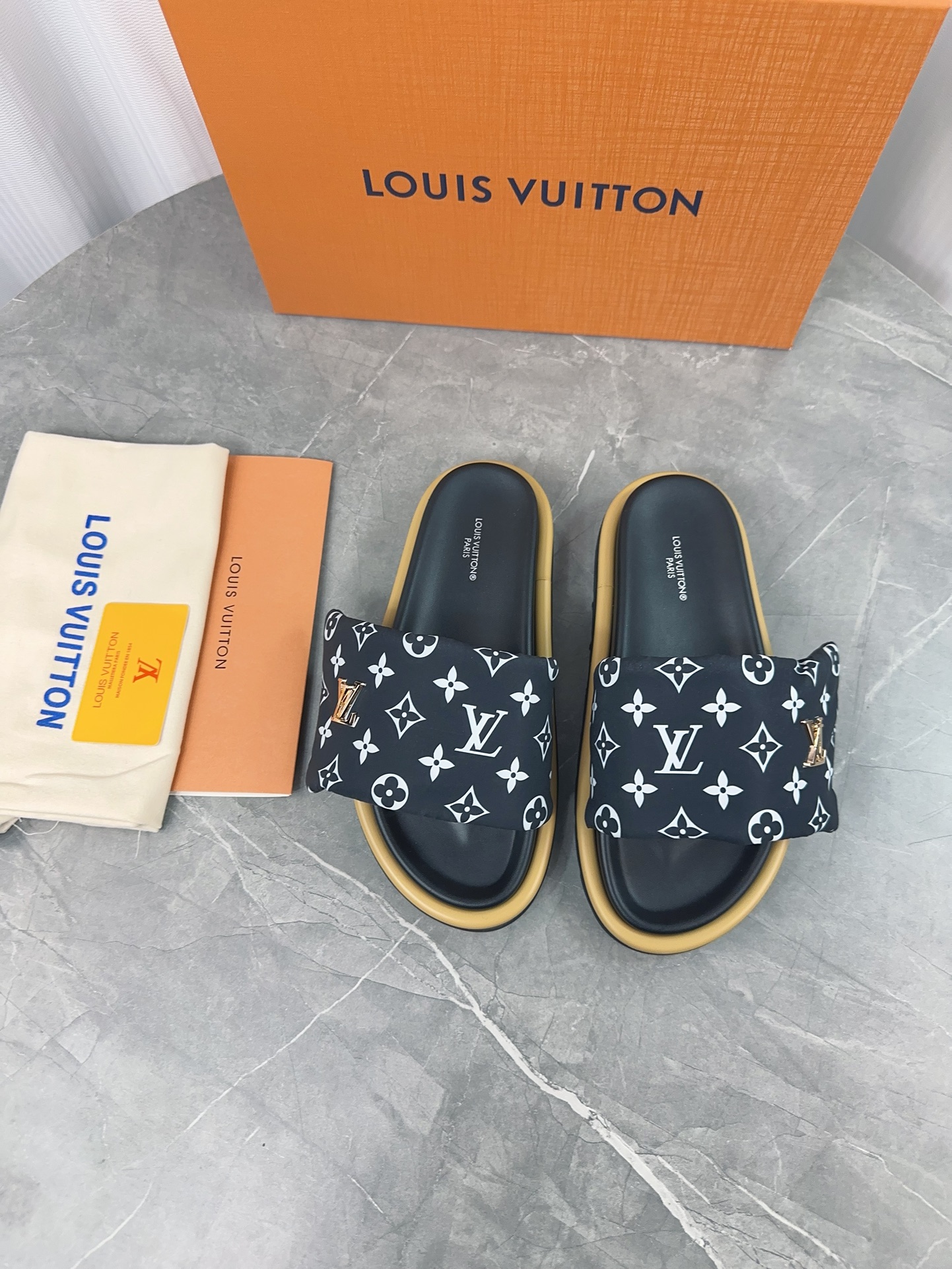 Louis Vuitton Sandals M-l-s