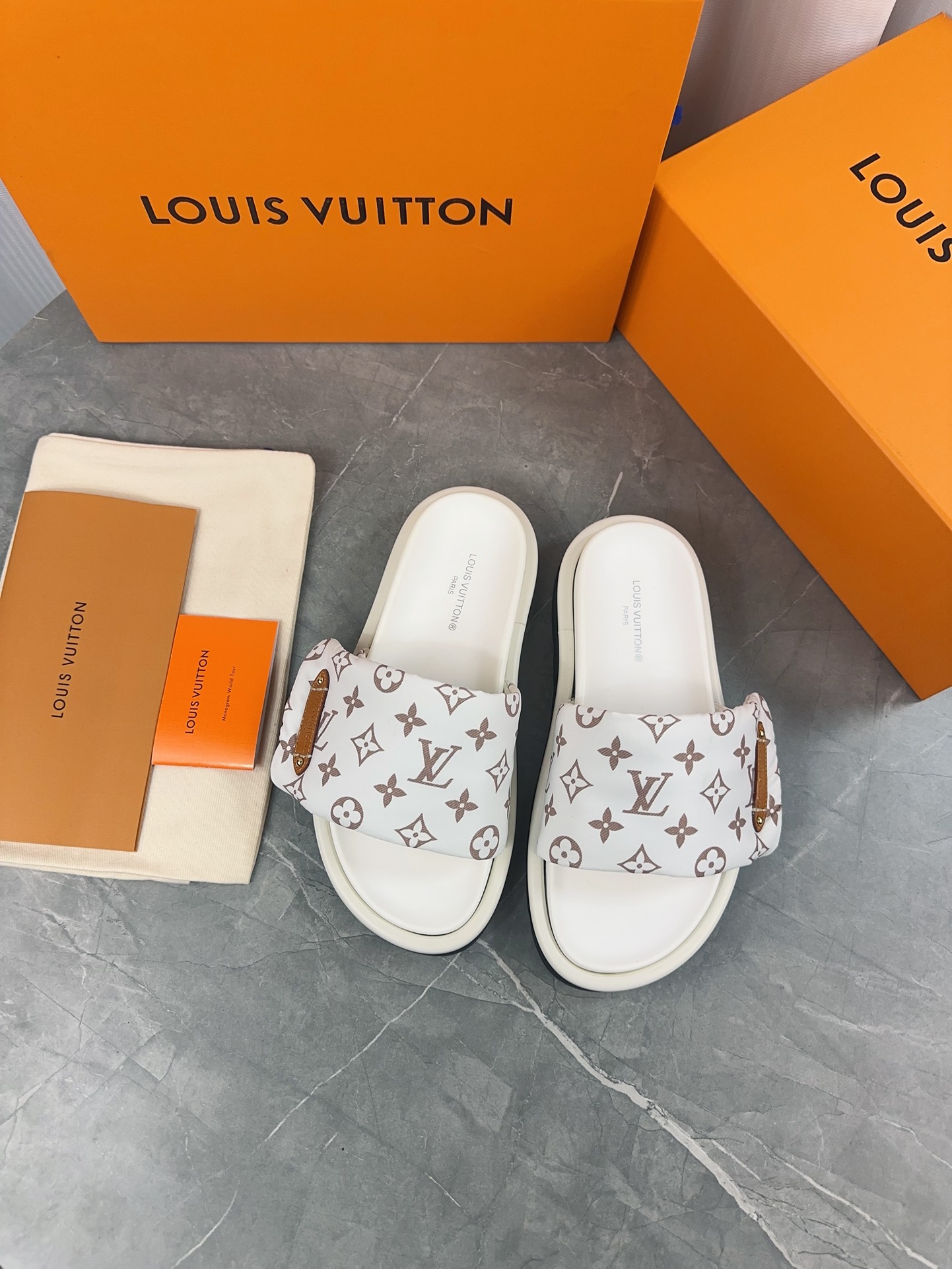 Louis Vuitton Sandals Black M-l-s