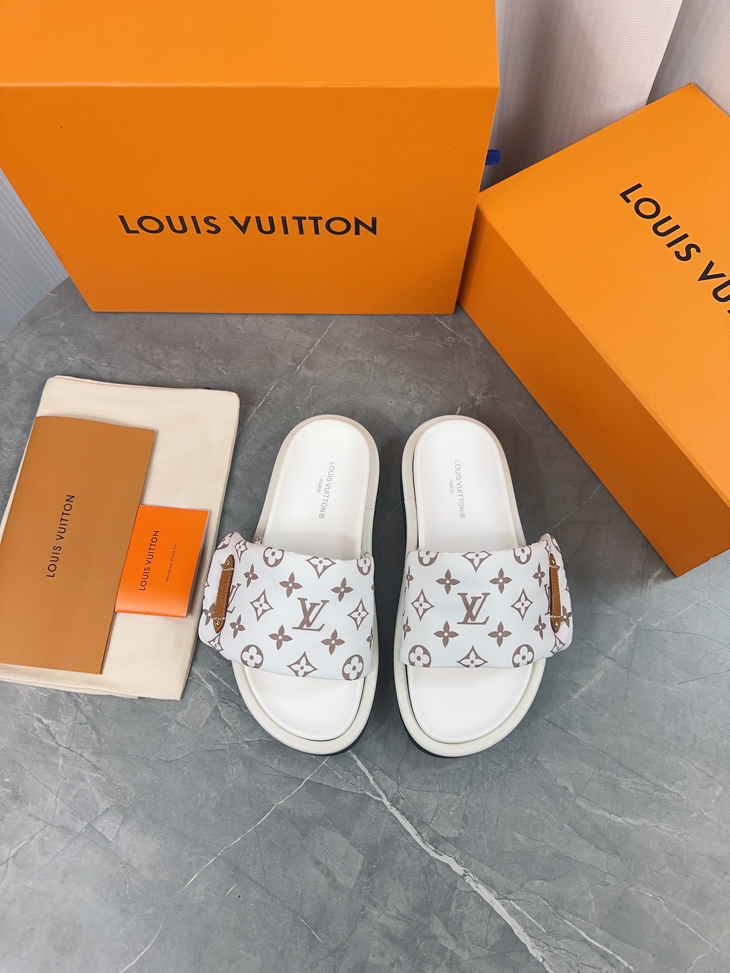 Louis Vuitton Sandals Black M-l-s