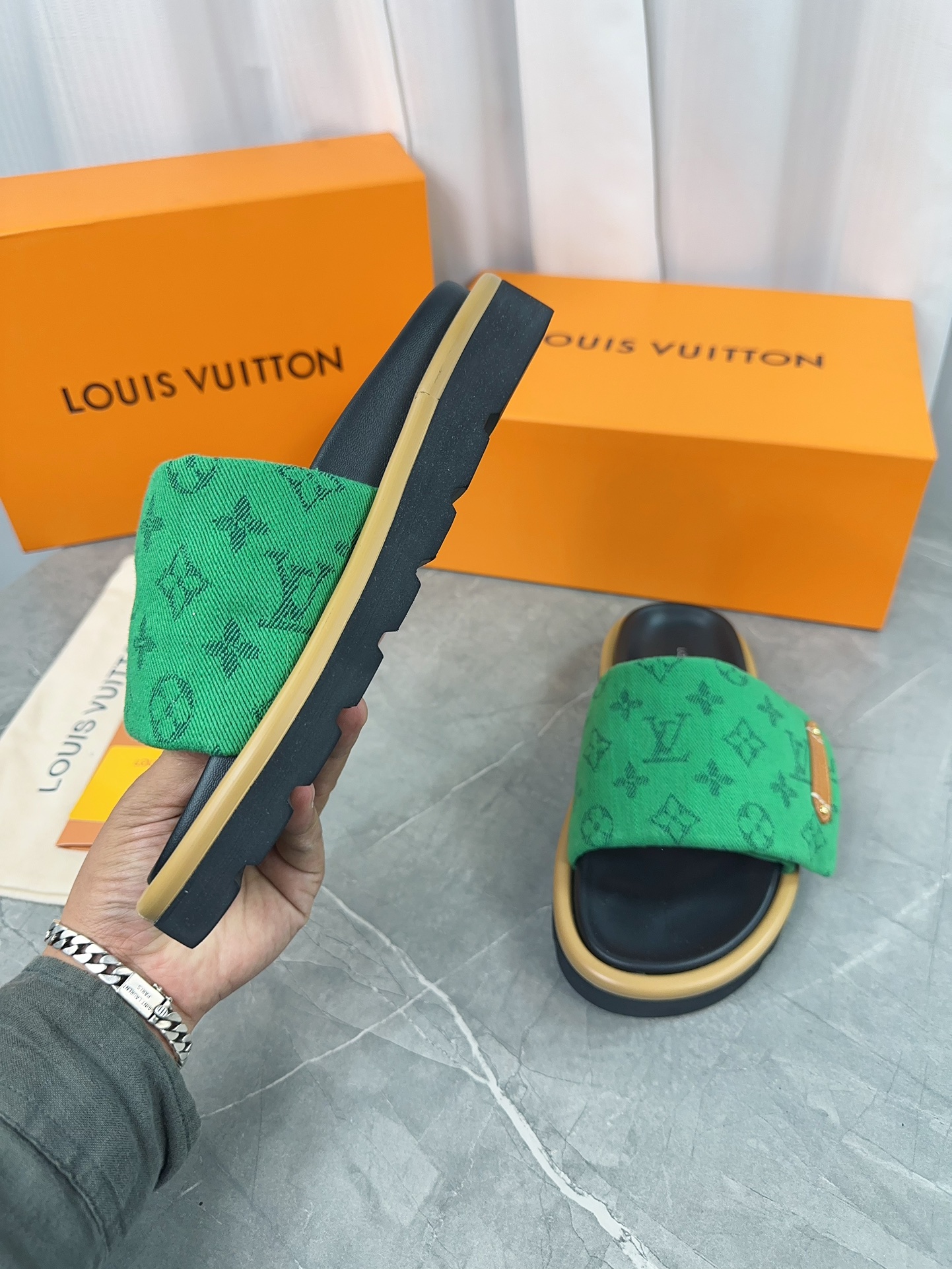 Louis Vuitton Sandals Black M-l-s