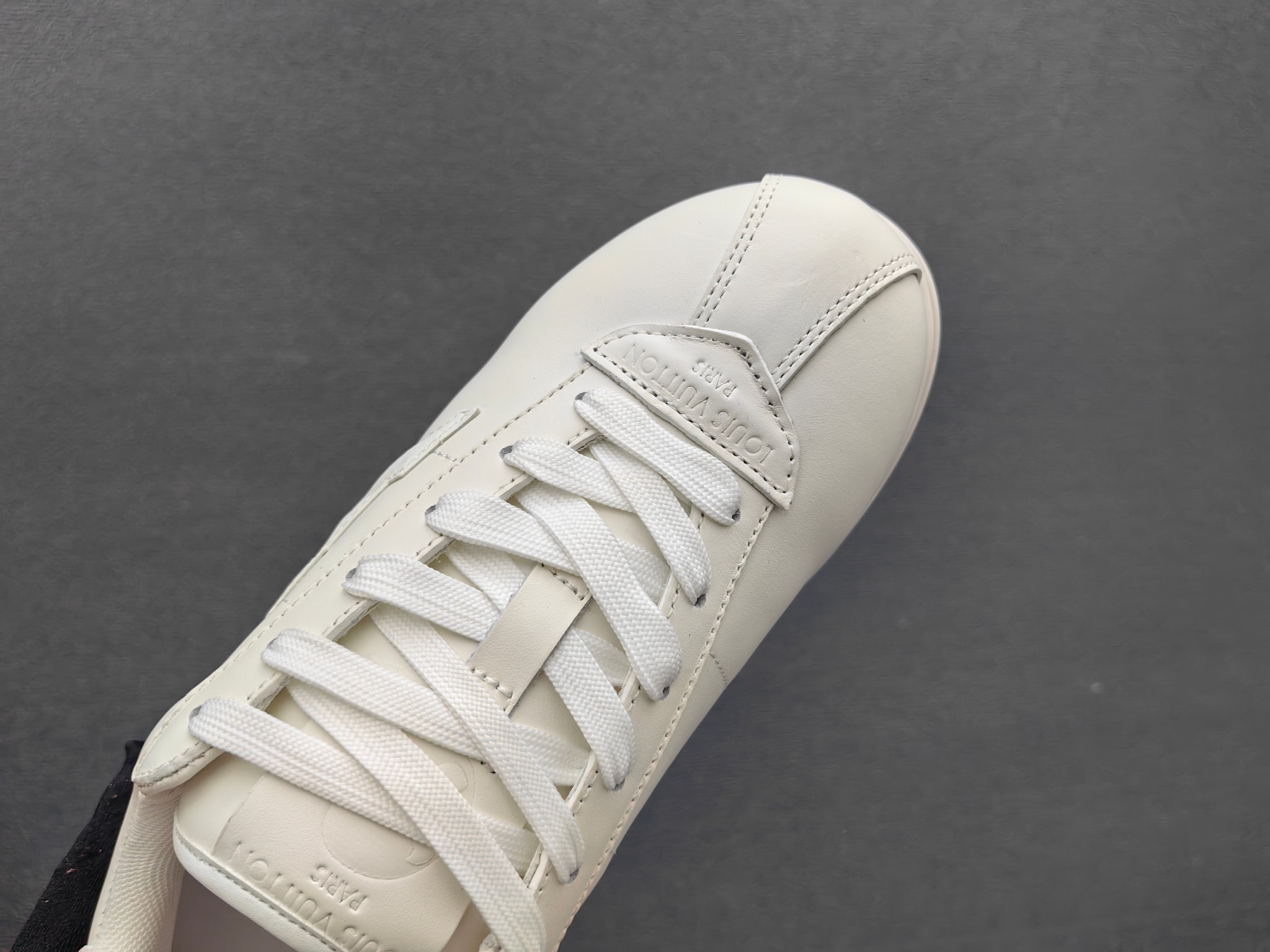 Louis Vuitton Basic Shoes 45-m-l