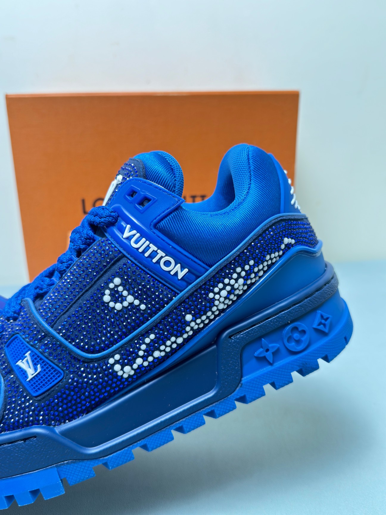 Louis Vuitton Basic Shoes Mesh Breathable L