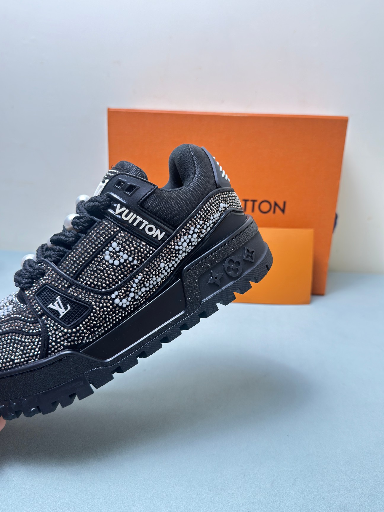 Louis Vuitton Basic Shoes Mesh Breathable L