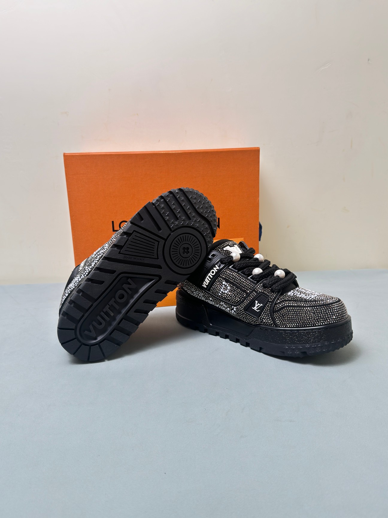 Louis Vuitton Basic Shoes Mesh Breathable L