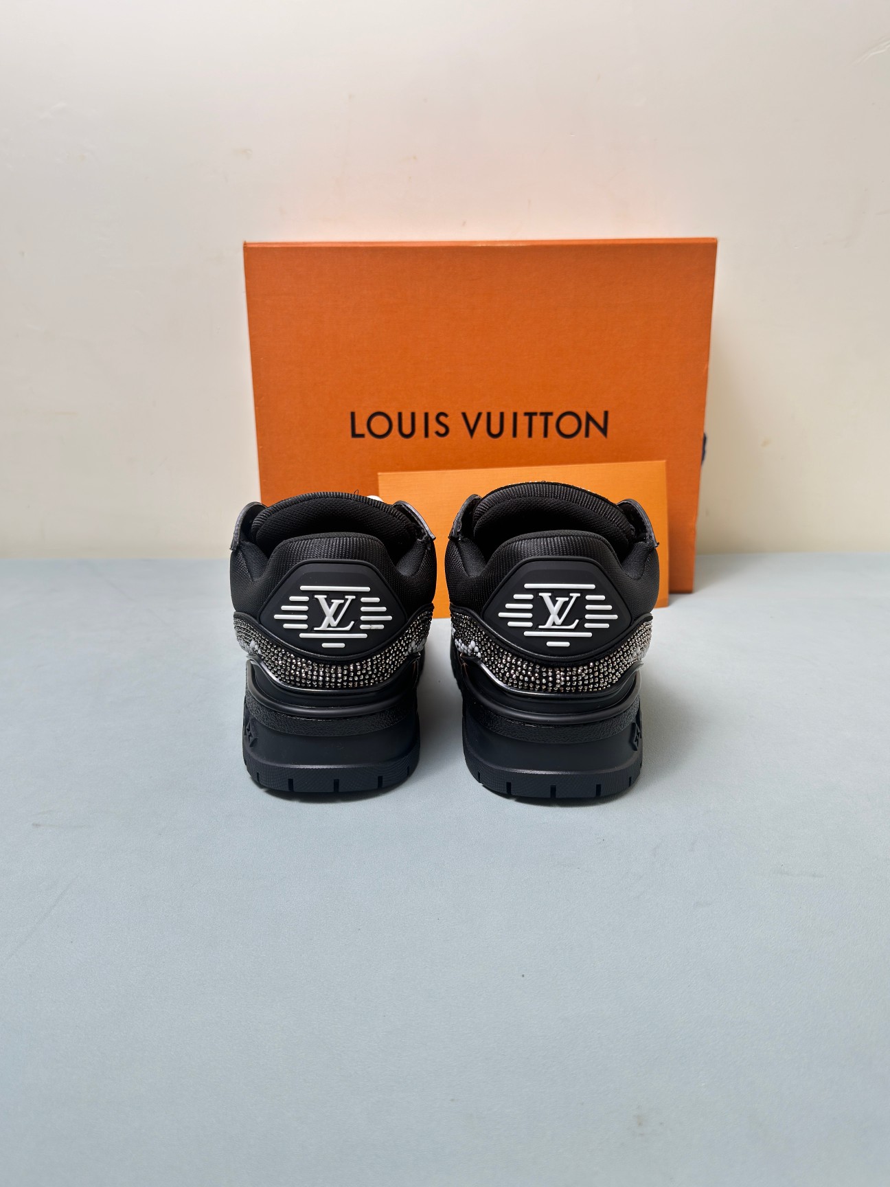 Louis Vuitton Basic Shoes Mesh Breathable L