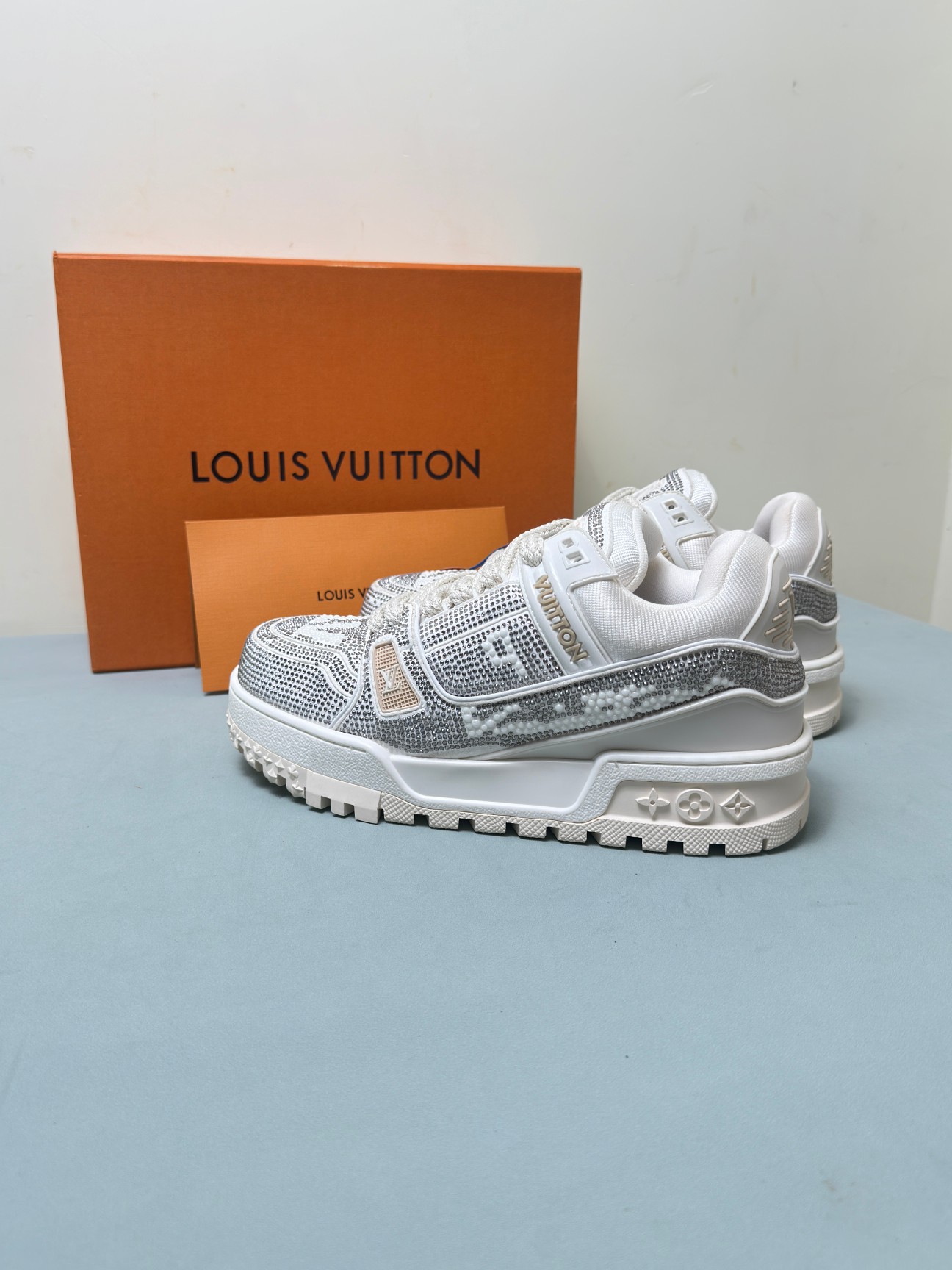 Louis Vuitton Basic Shoes Mesh Breathable L