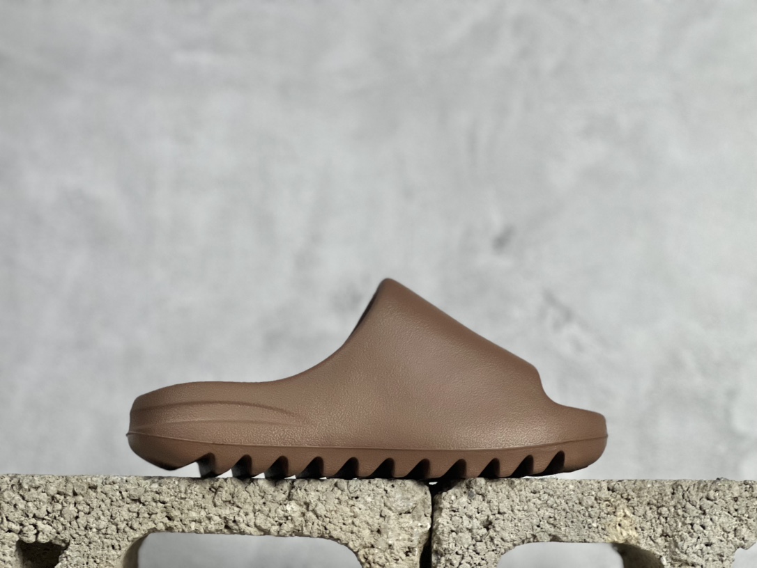 Yeezy Slippers M-l-s