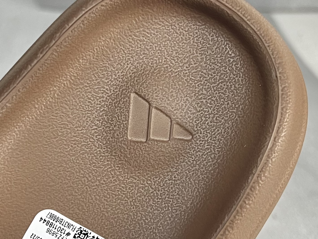 Yeezy Slippers M-l-s