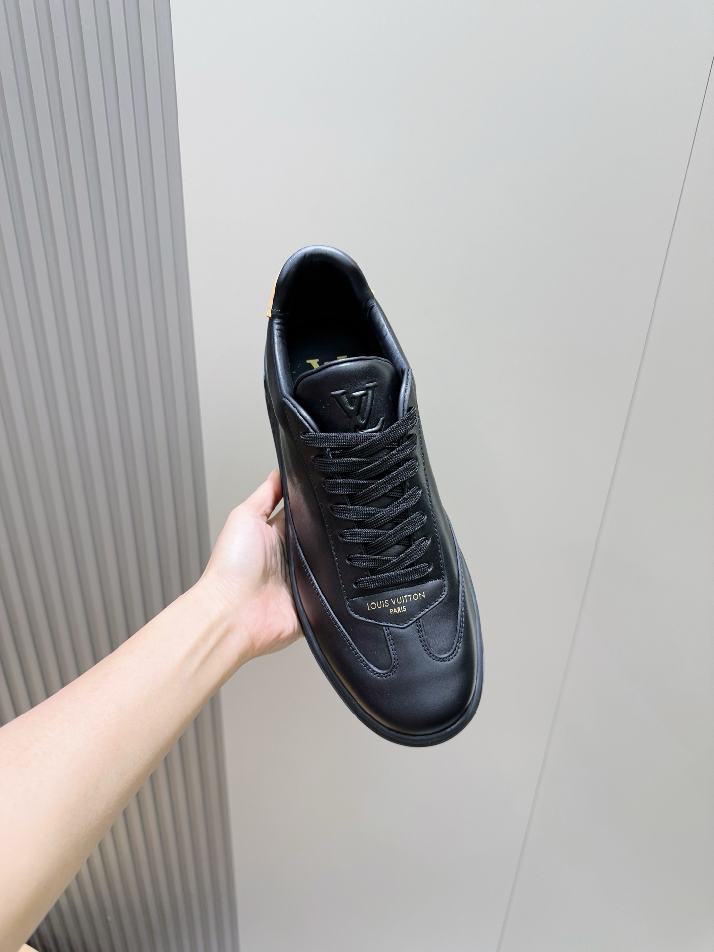 Louis Vuitton Sneakers M-l-s