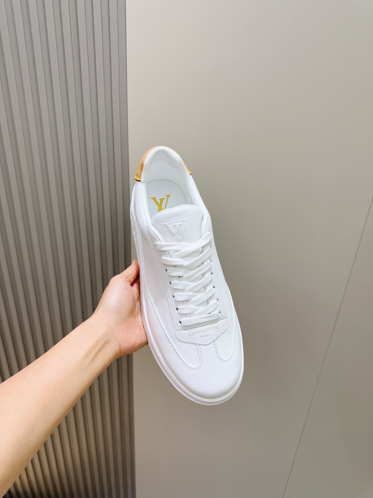 Louis Vuitton Sneakers M-l-s