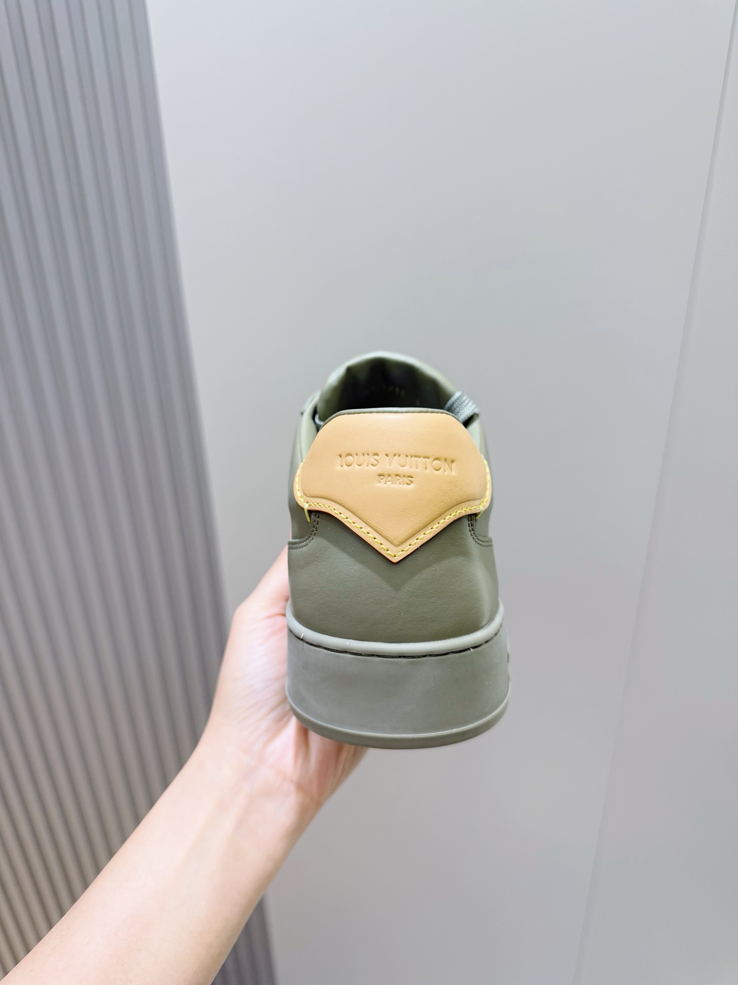 Louis Vuitton Sneakers M-l-s