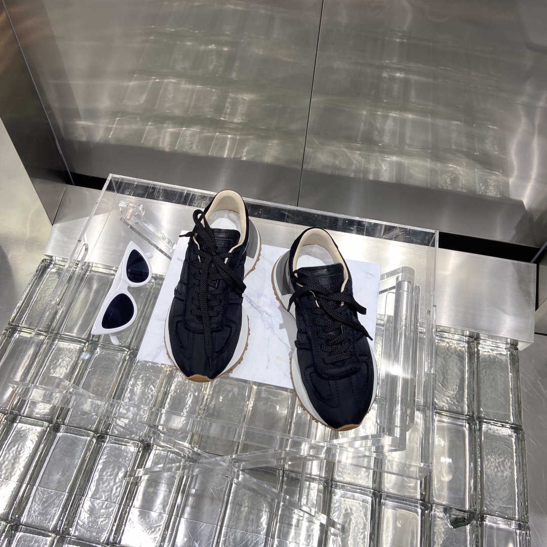 Couple Basic Shoes M-l-s