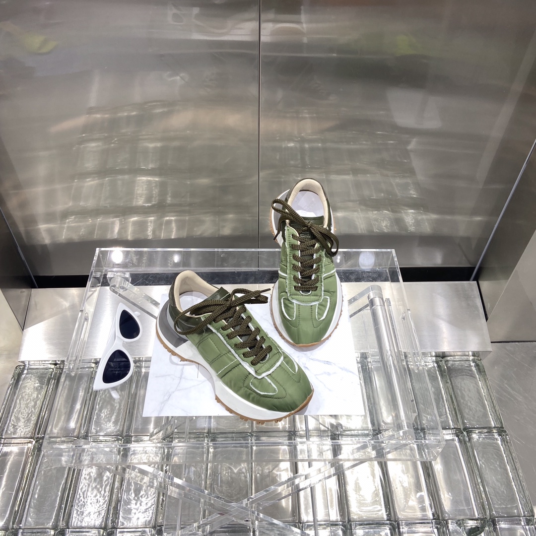 Couple Basic Shoes M-l-s