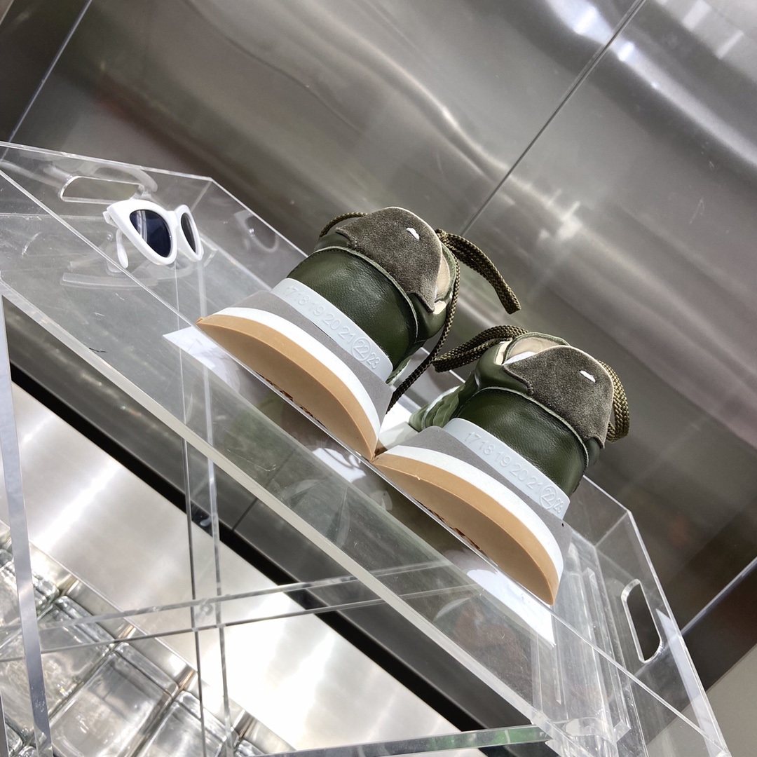 Couple Basic Shoes M-l-s