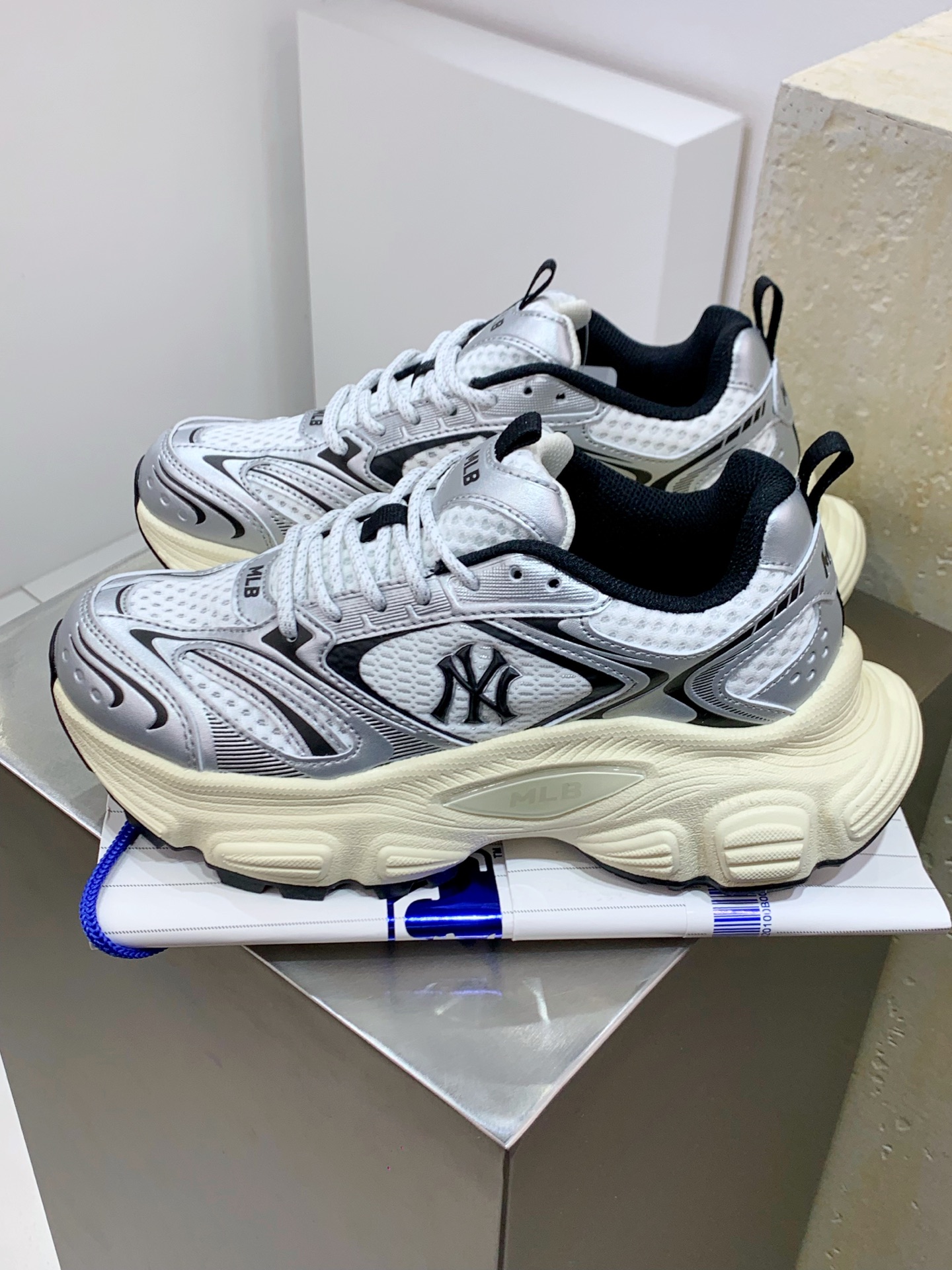 Nike Running Shoes M-l-s