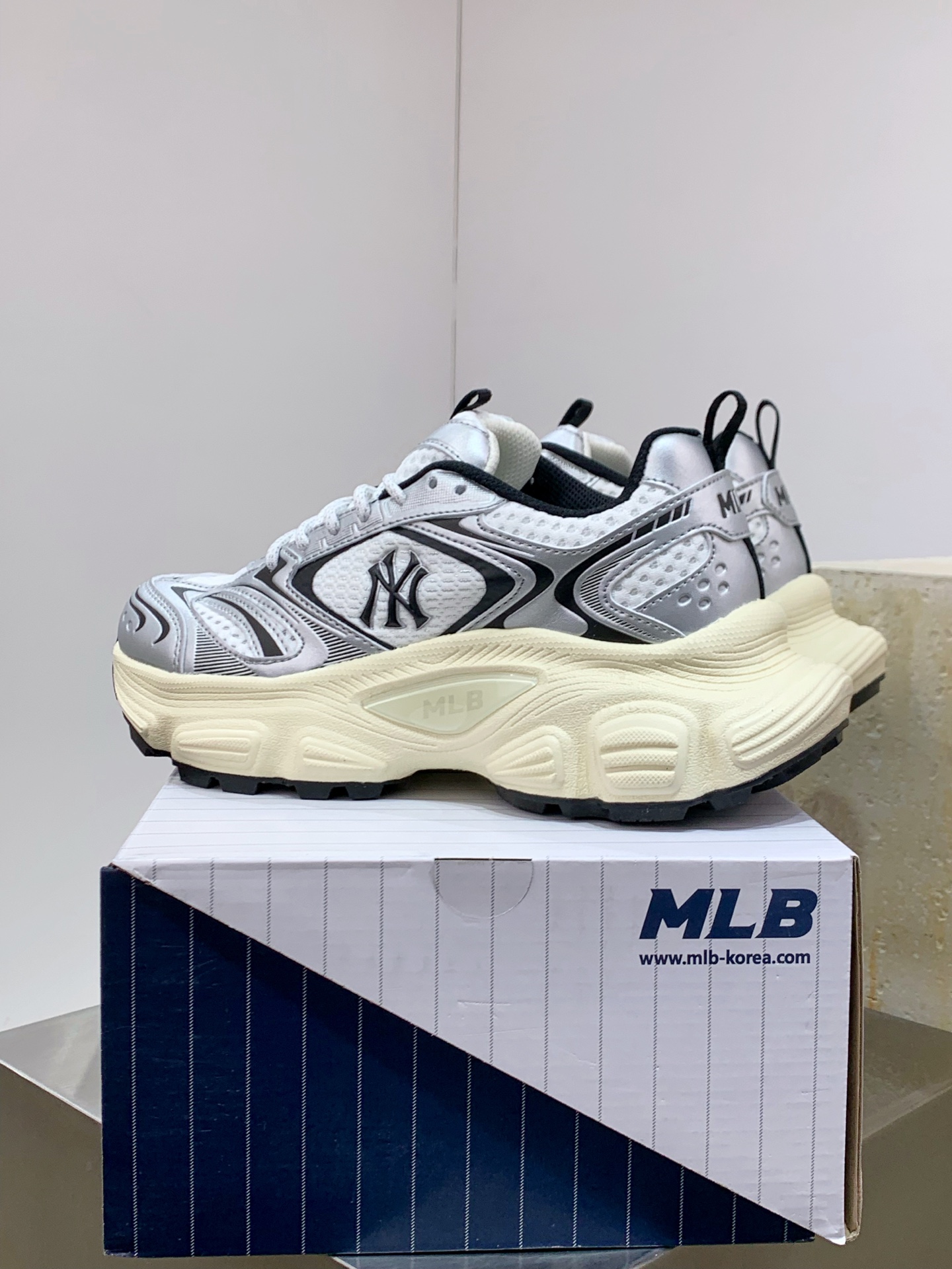 Nike Running Shoes M-l-s