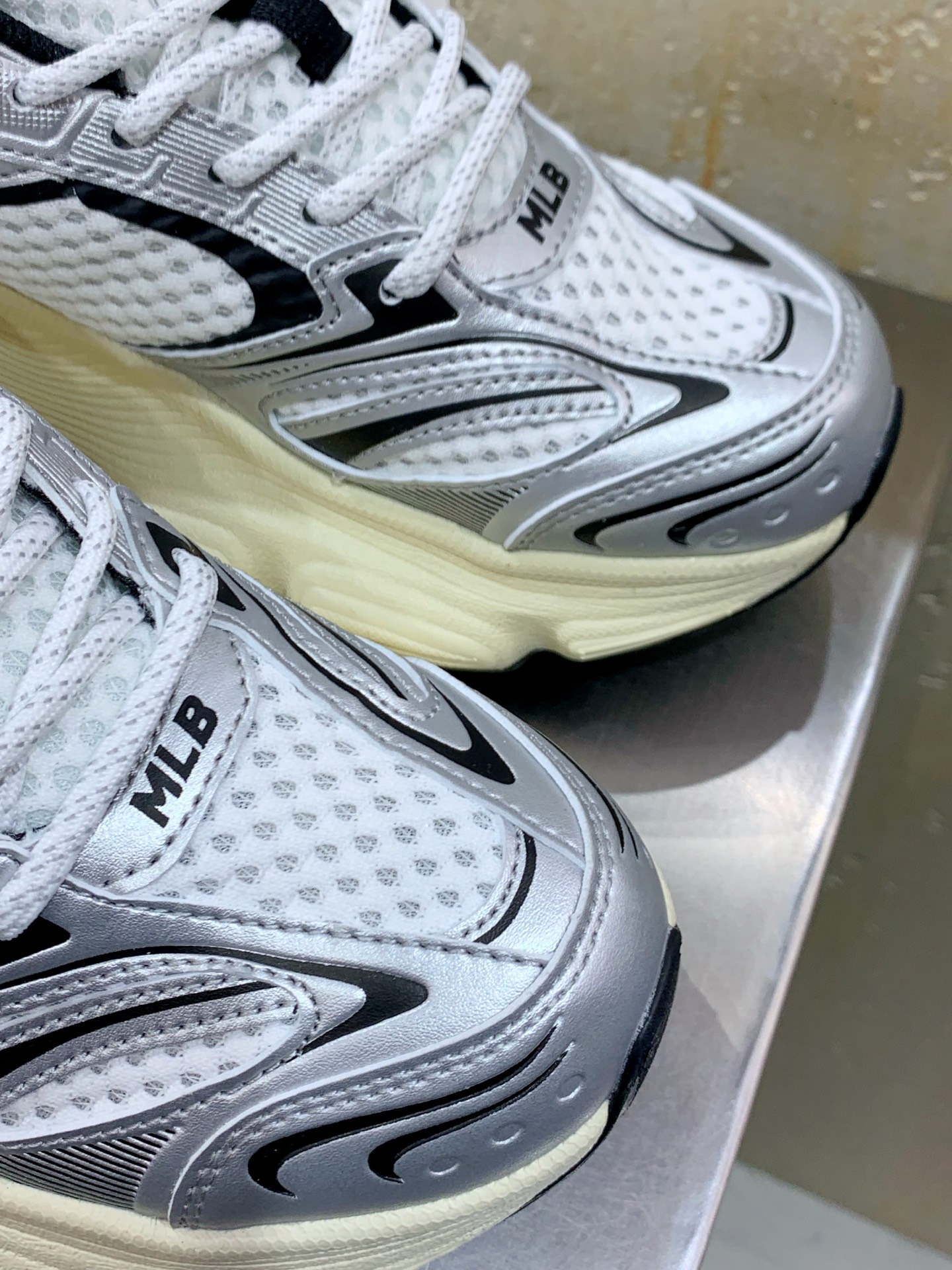 Nike Running Shoes M-l-s