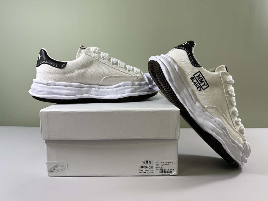 Male Board Shoes White M-l-s