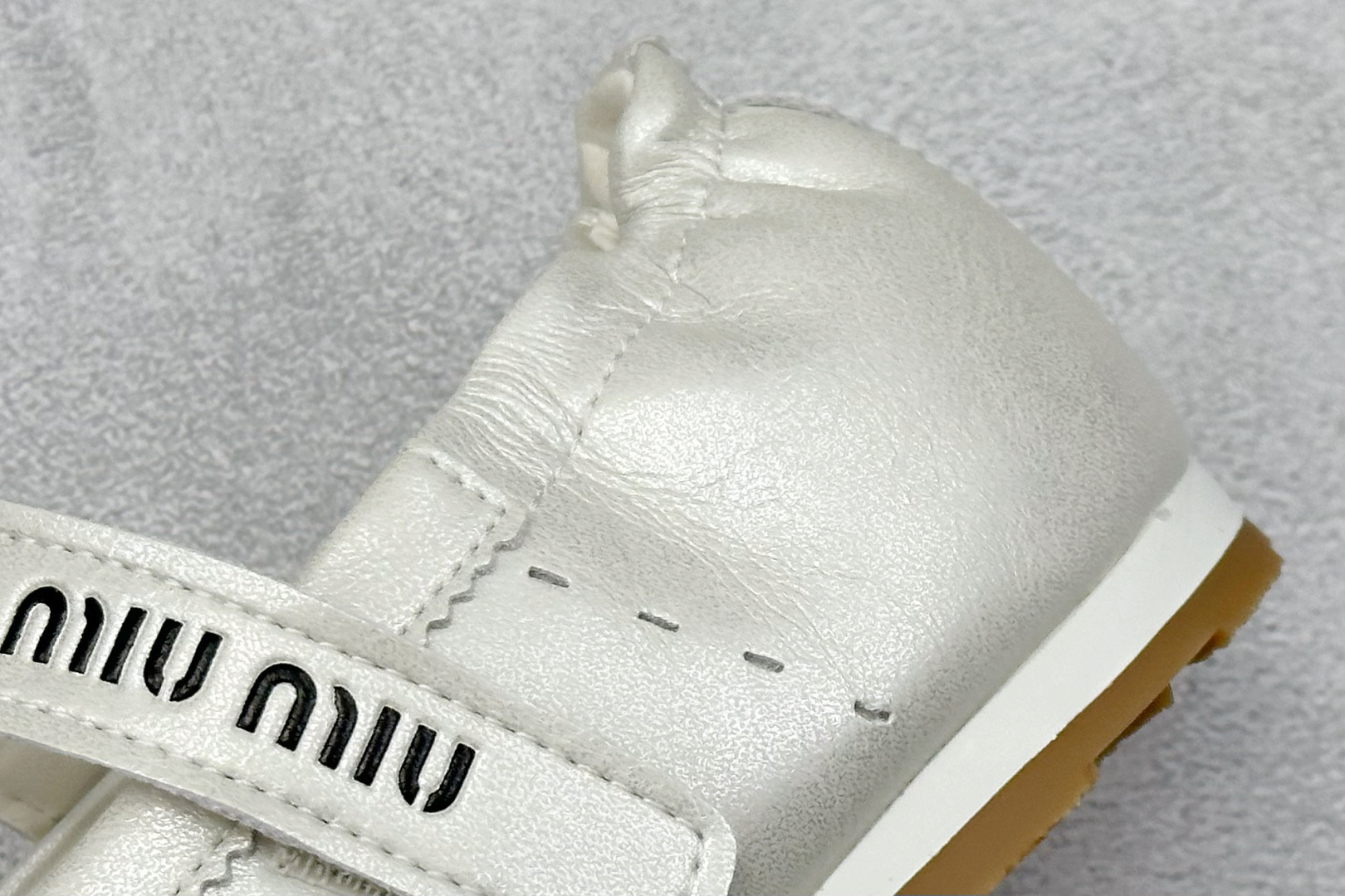 Miu Miu Basic Shoes White M