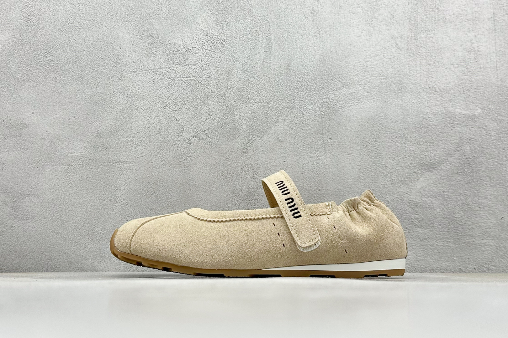 Miu Miu Basic Shoes M