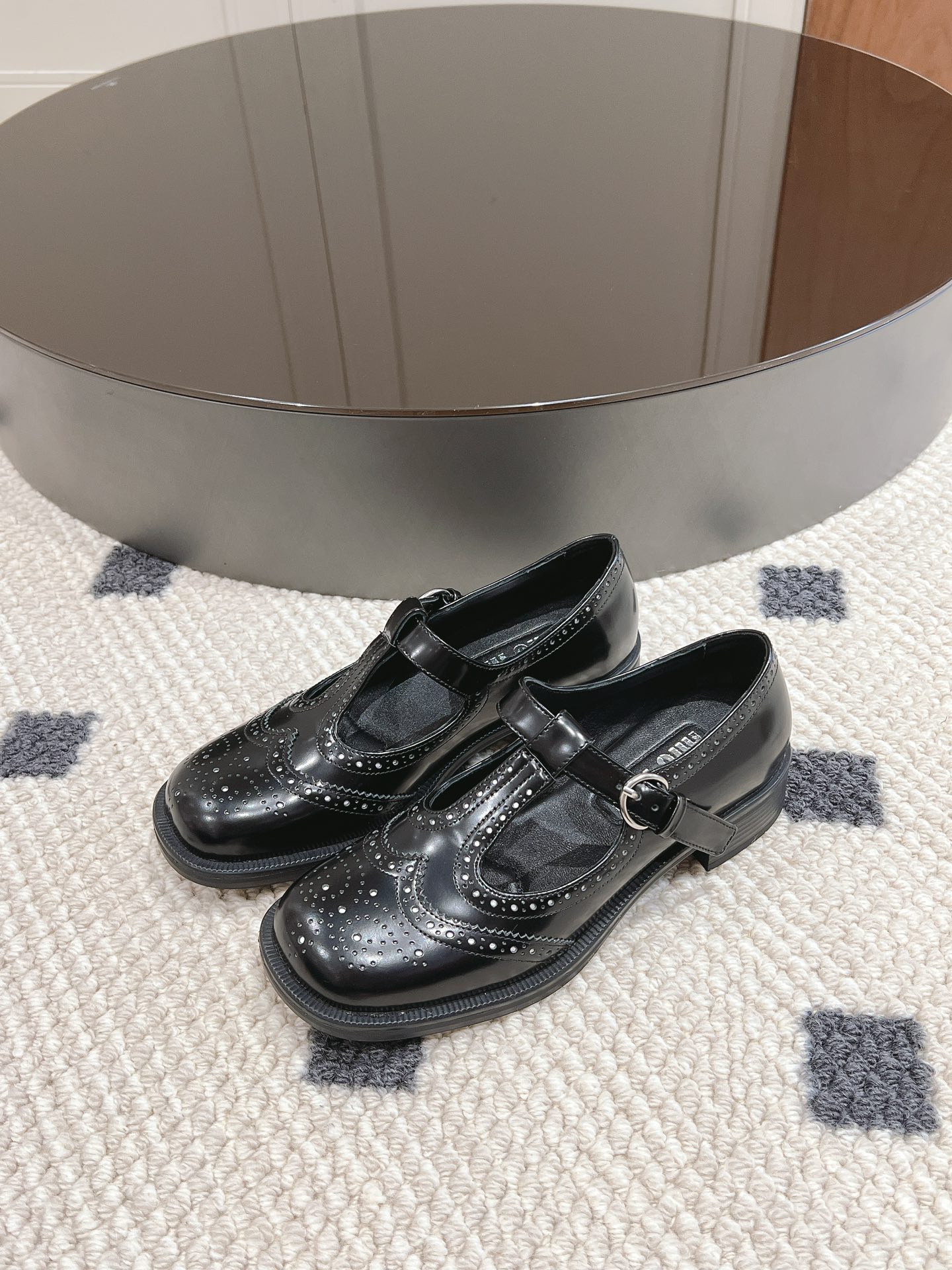 Miu Miu Basic Shoes 40-m