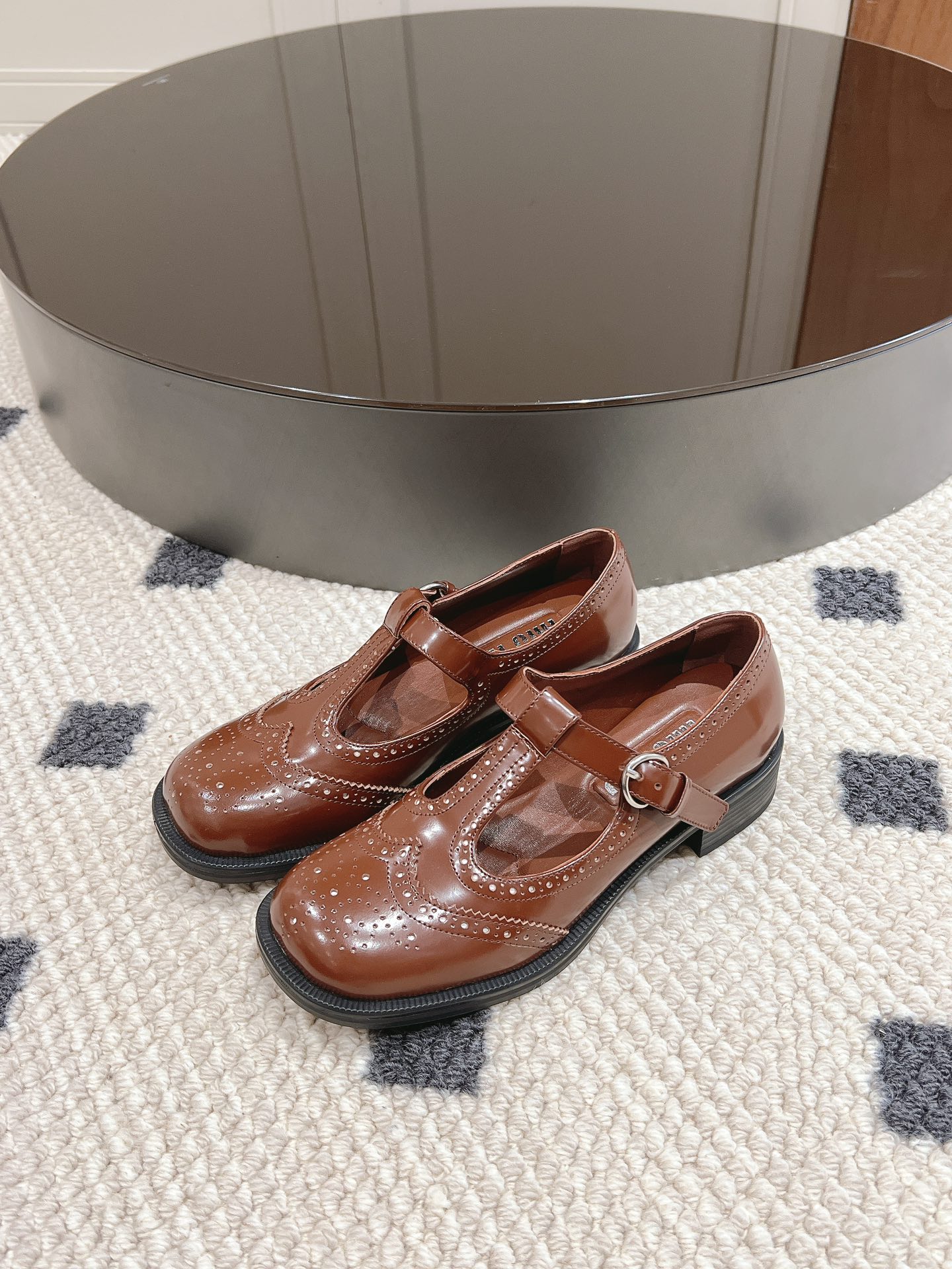 Miu Miu Basic Shoes 40-m