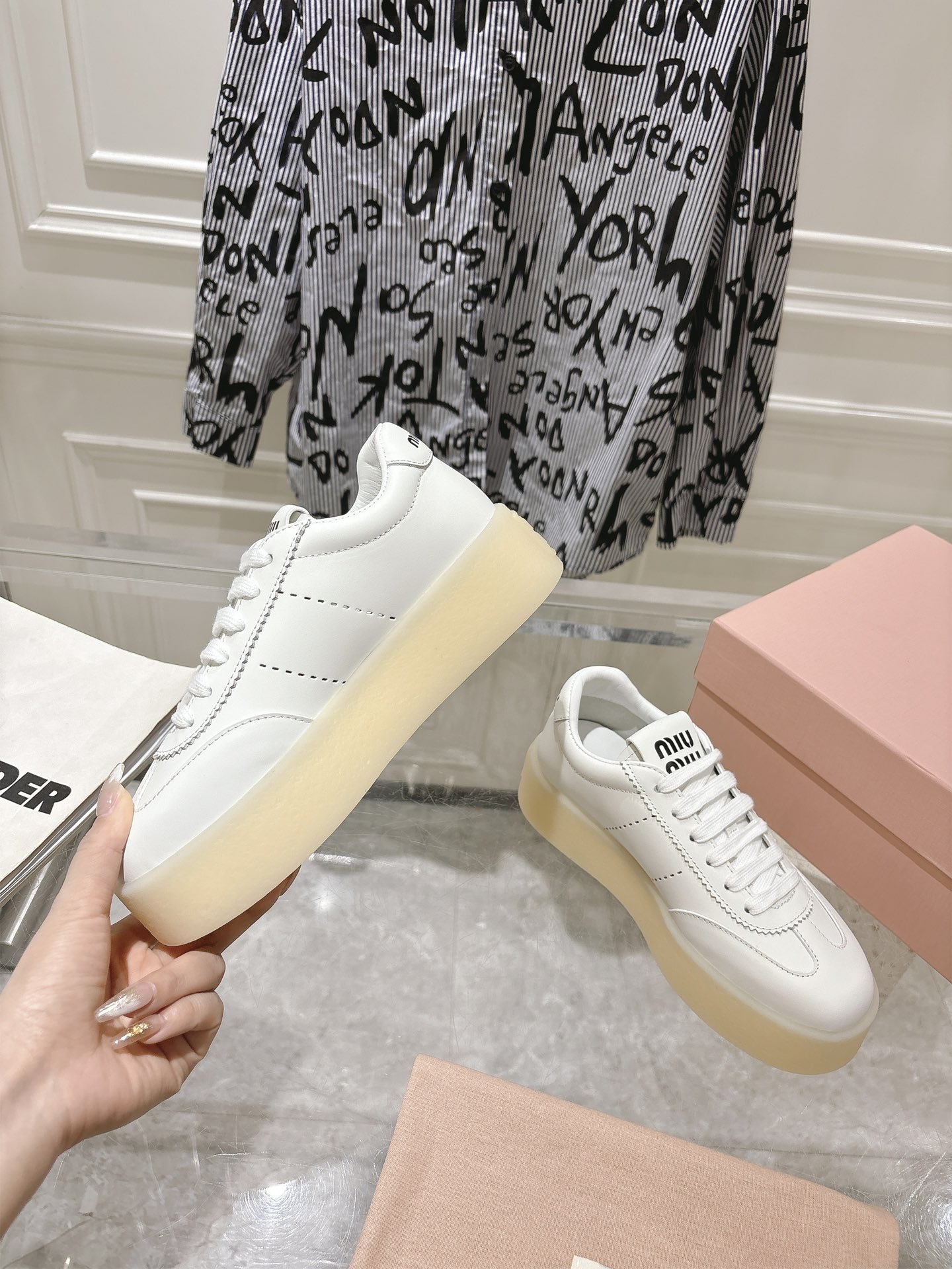 Miu Miu Basic Shoes M-s