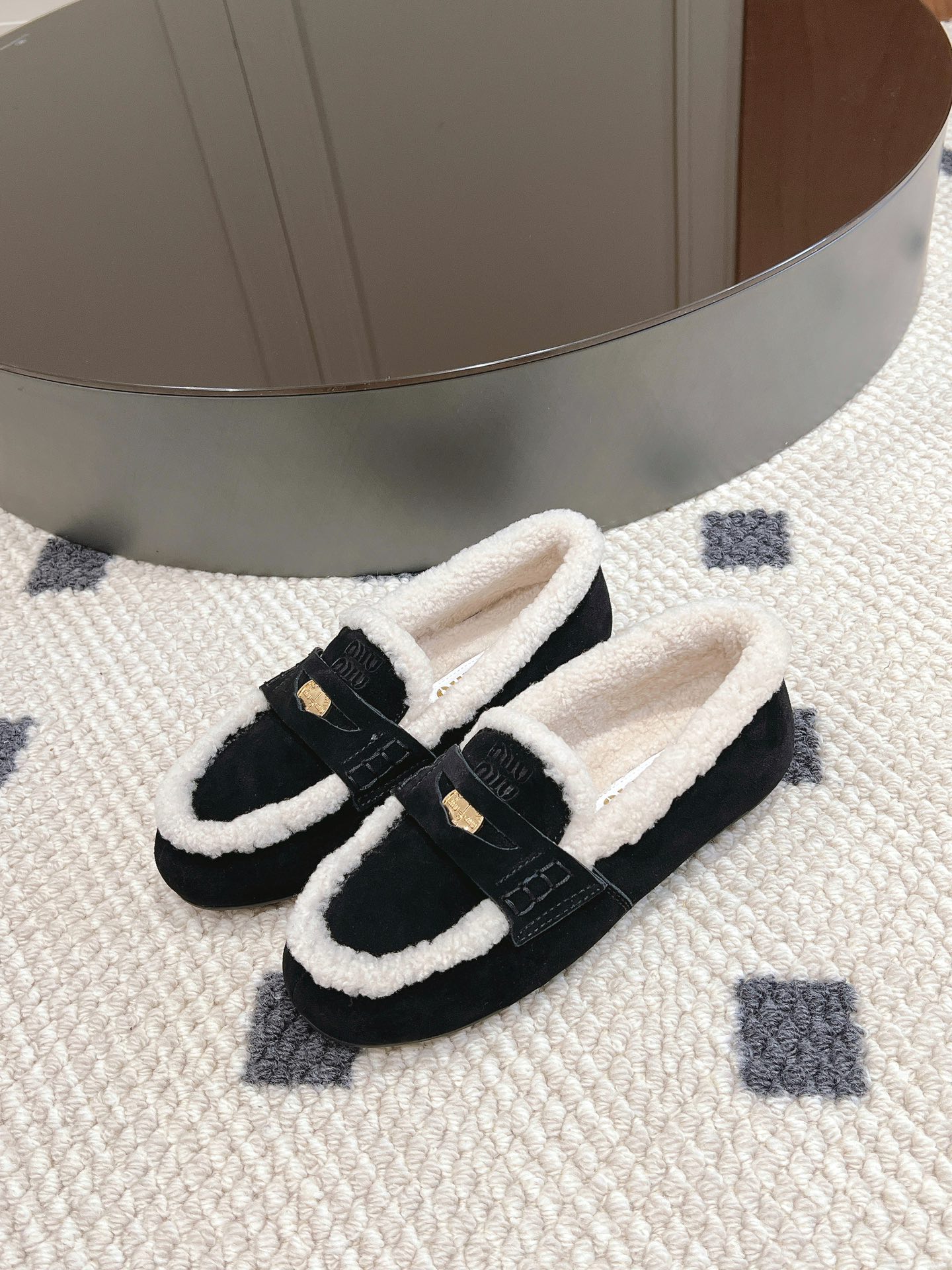 Miu Miu Loafers M-l