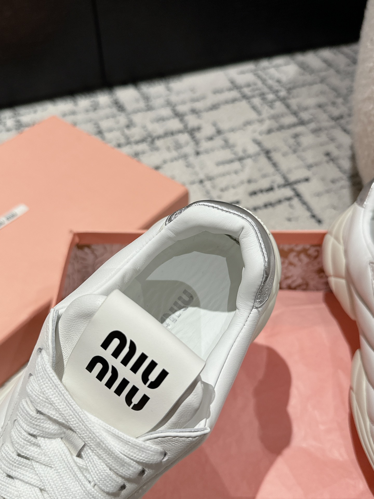 Miu Miu Sneakers M-s