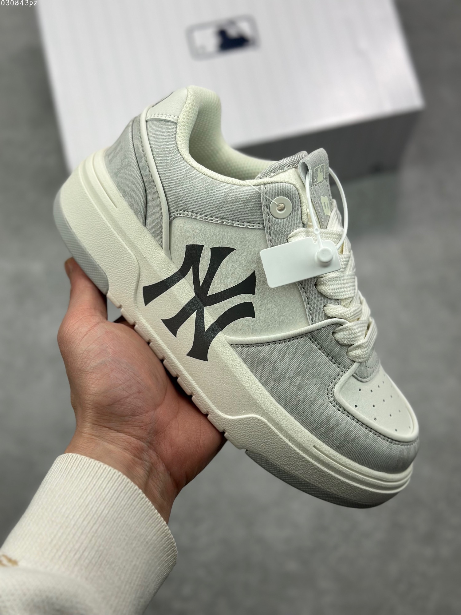 Alexander Mcqueen Nike Sneakers M-l-s