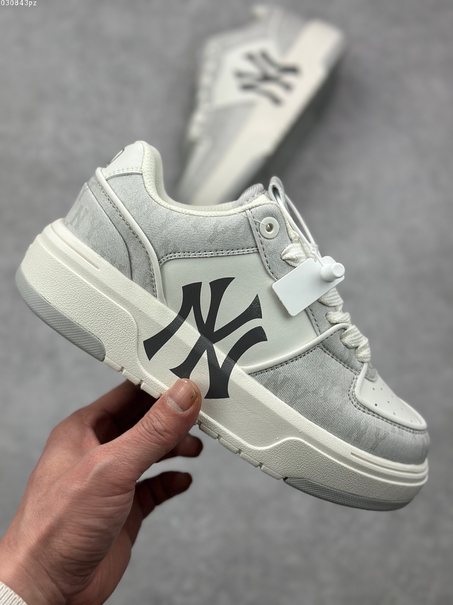 Alexander Mcqueen Nike Sneakers M-l-s