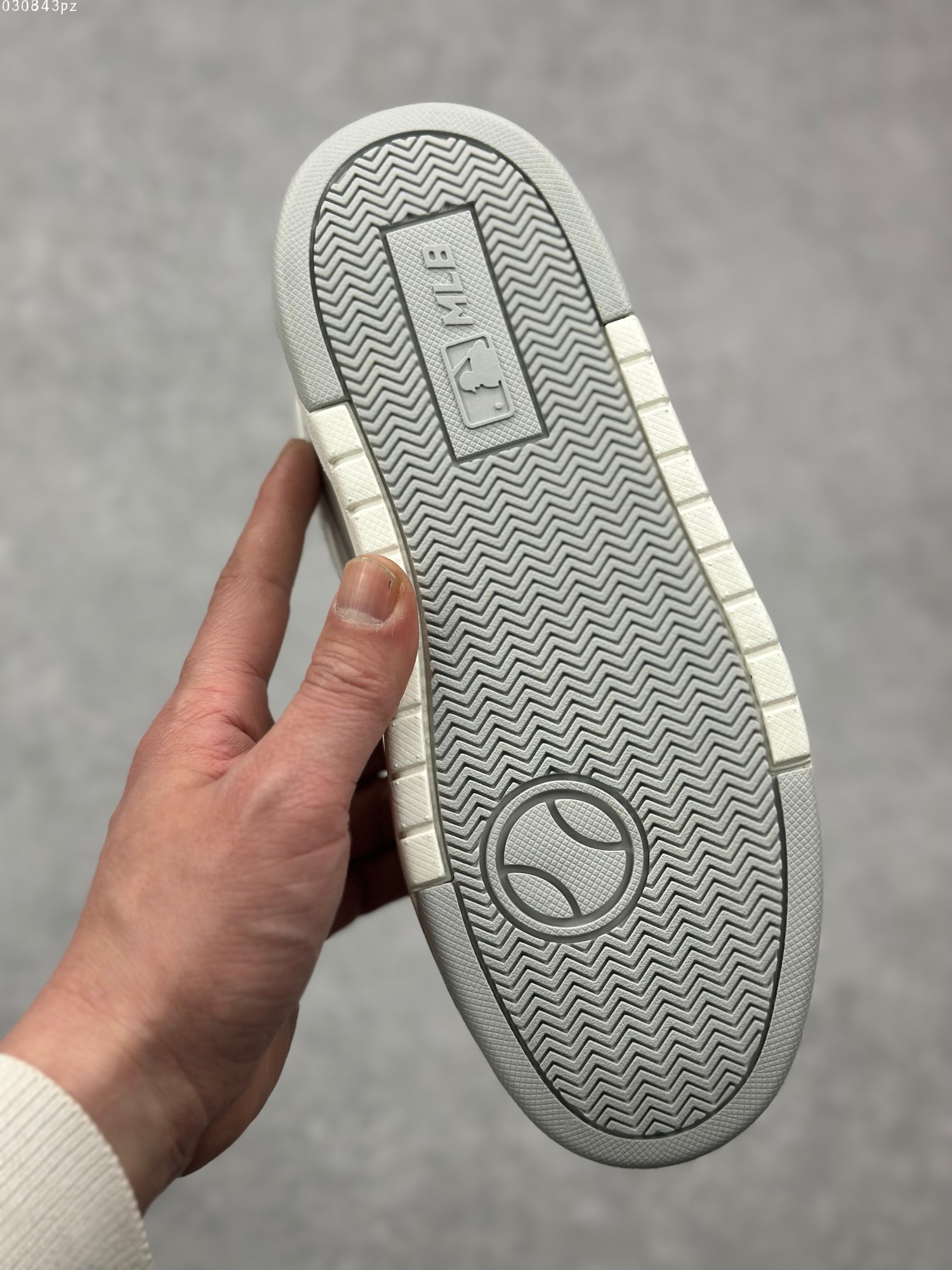 Alexander Mcqueen Nike Sneakers M-l-s