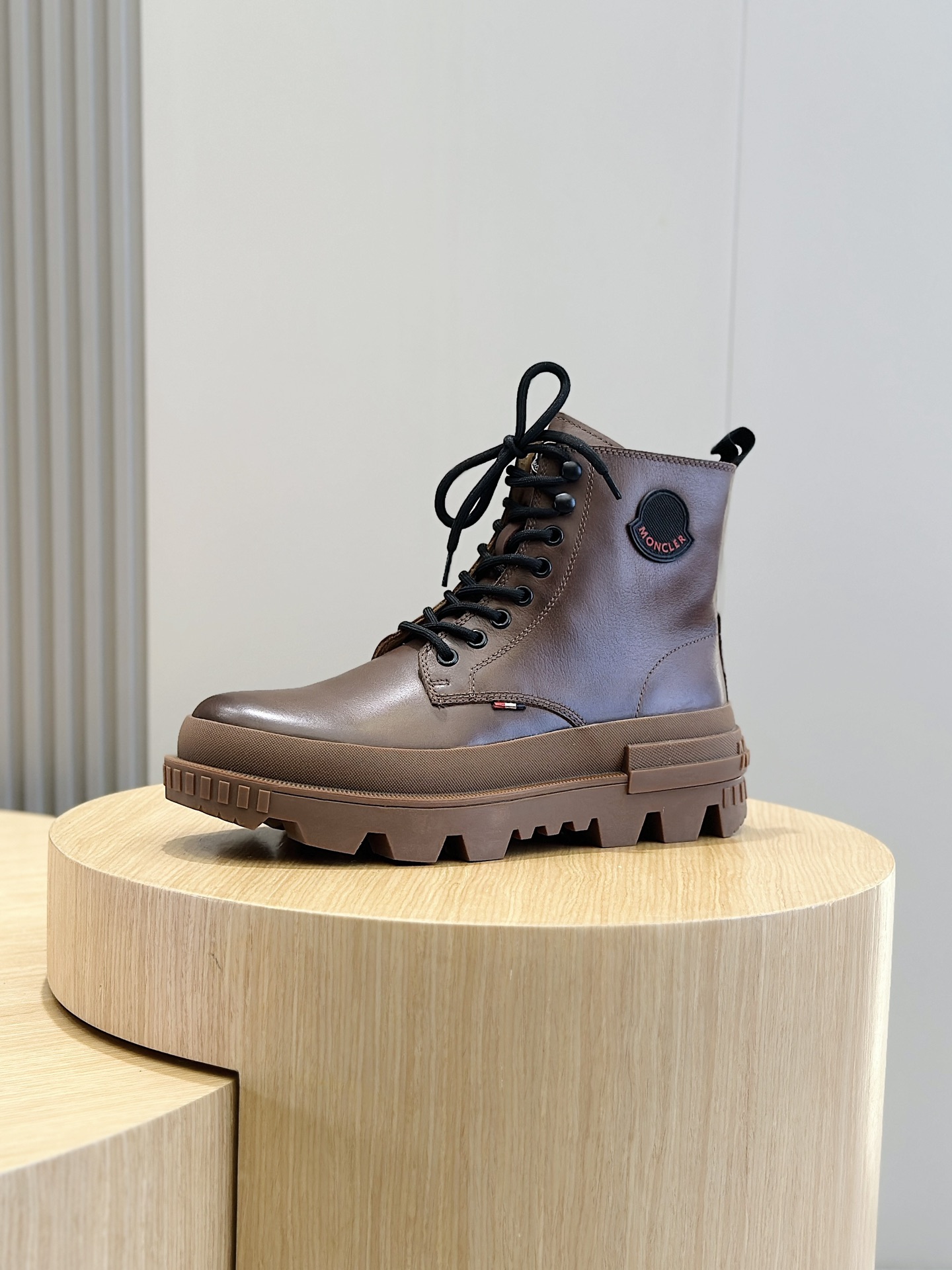 Moncler Male Basic Shoes M-l-s