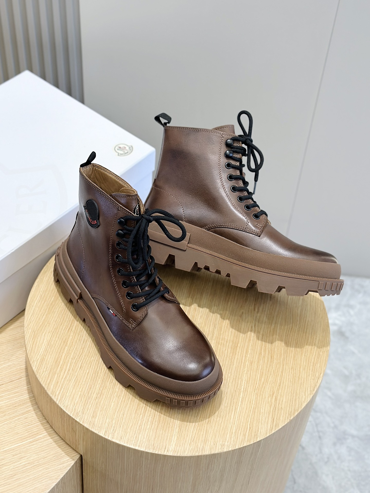 Moncler Male Basic Shoes M-l-s