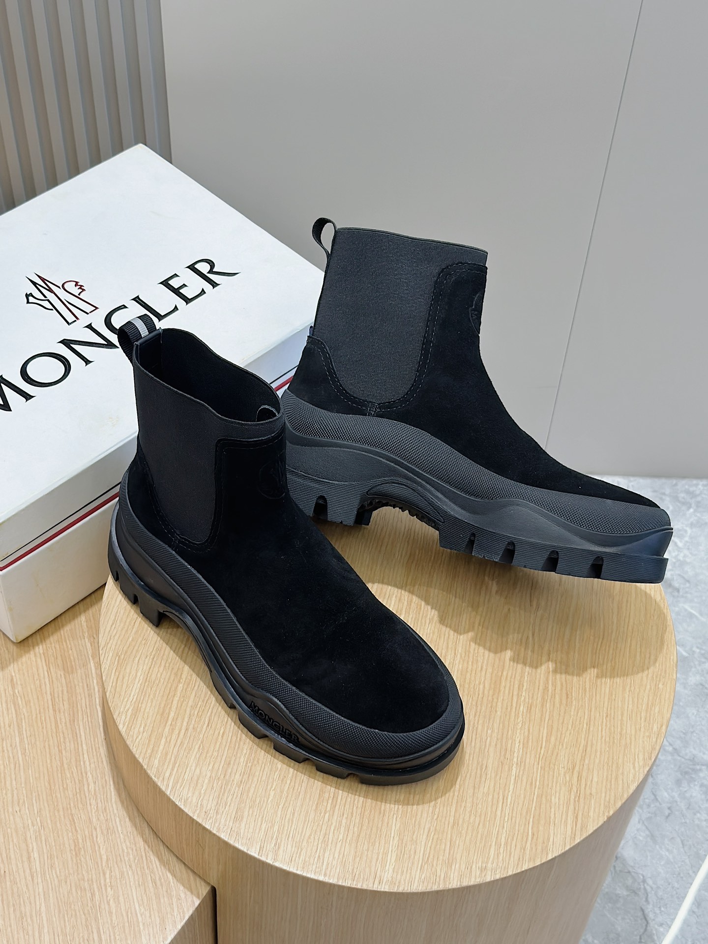 Moncler Male Basic Shoes M-l-s