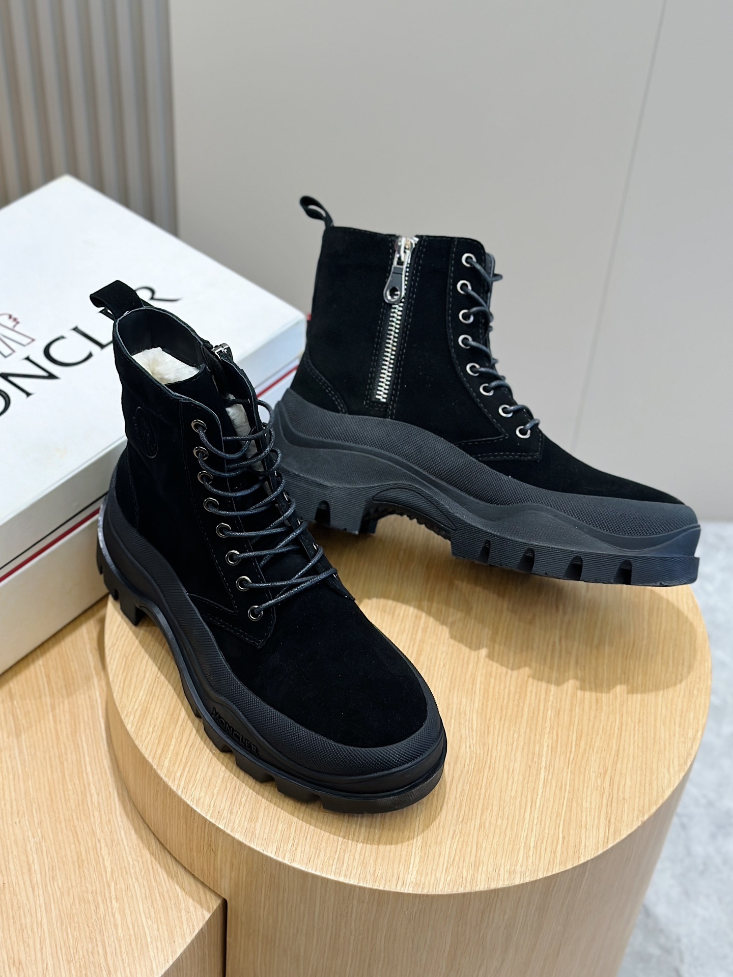 Moncler Male Basic Shoes M-l-s