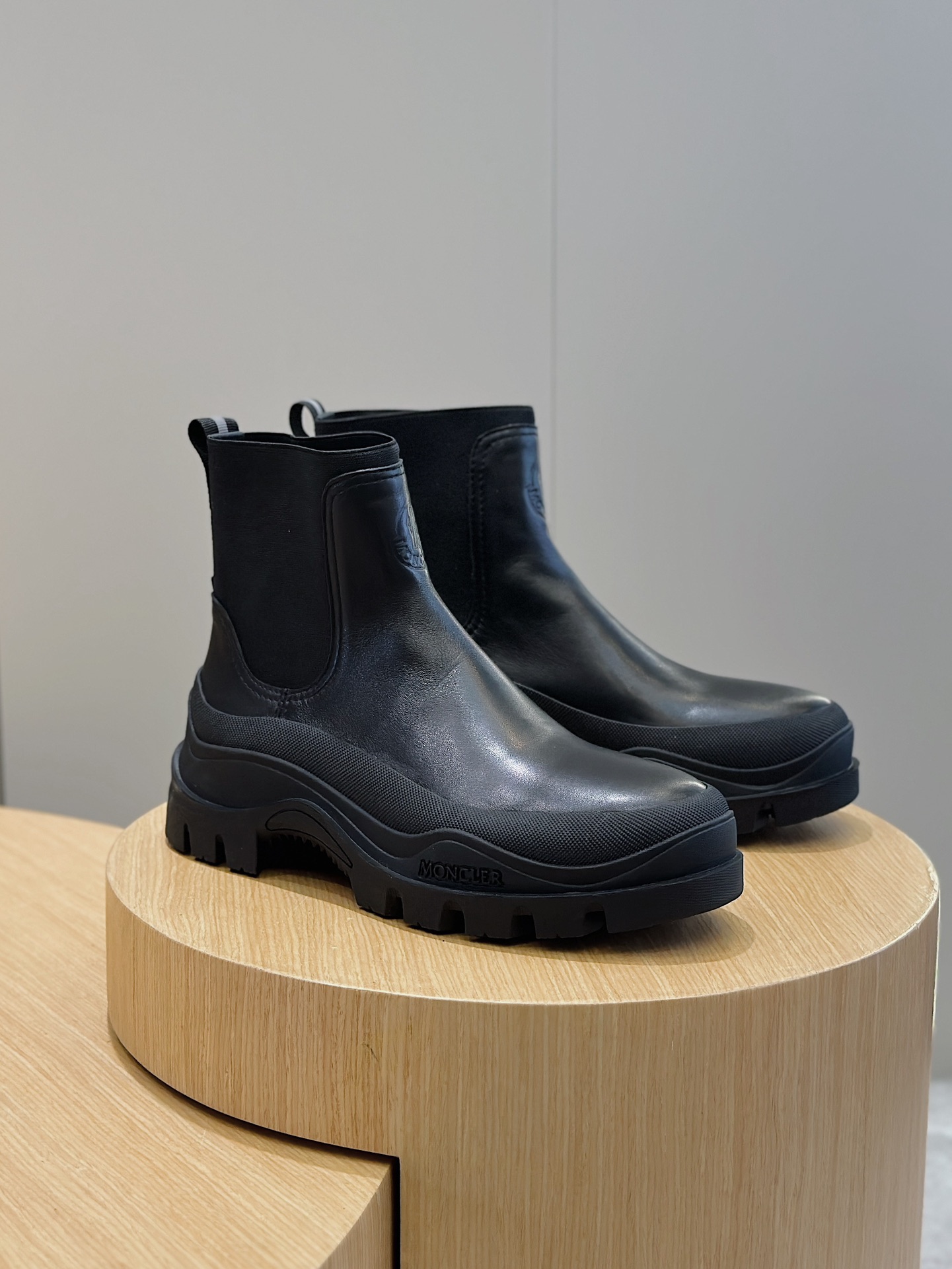 Moncler Male Basic Shoes M-l-s