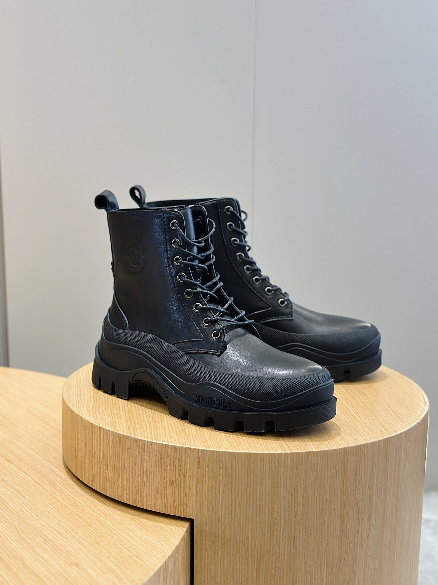 Moncler Male Basic Shoes M-l-s