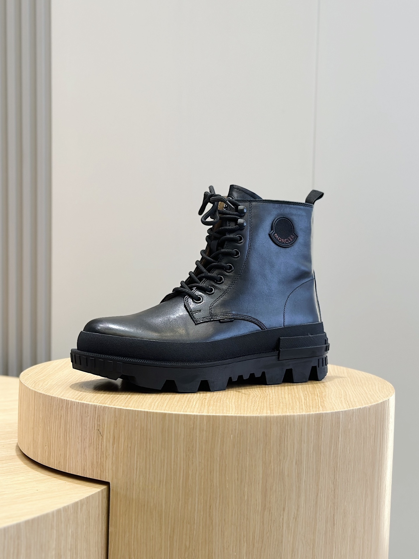 Dr. Martens Moncler Male Boots Cow Leather M-l-s